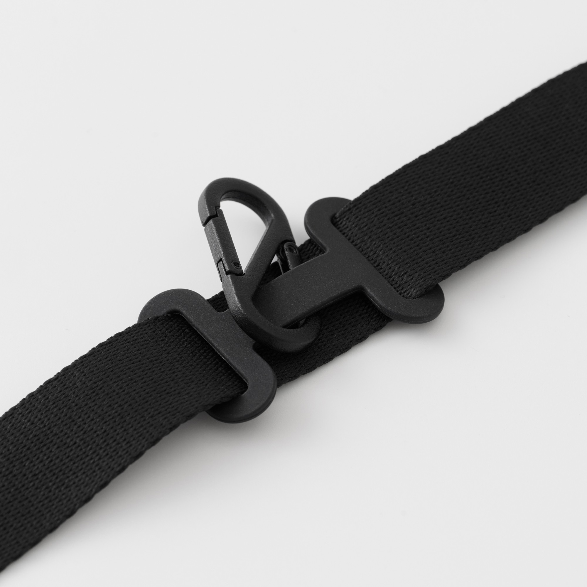 COMBINATIONS CASE STRAP WITH HOOK