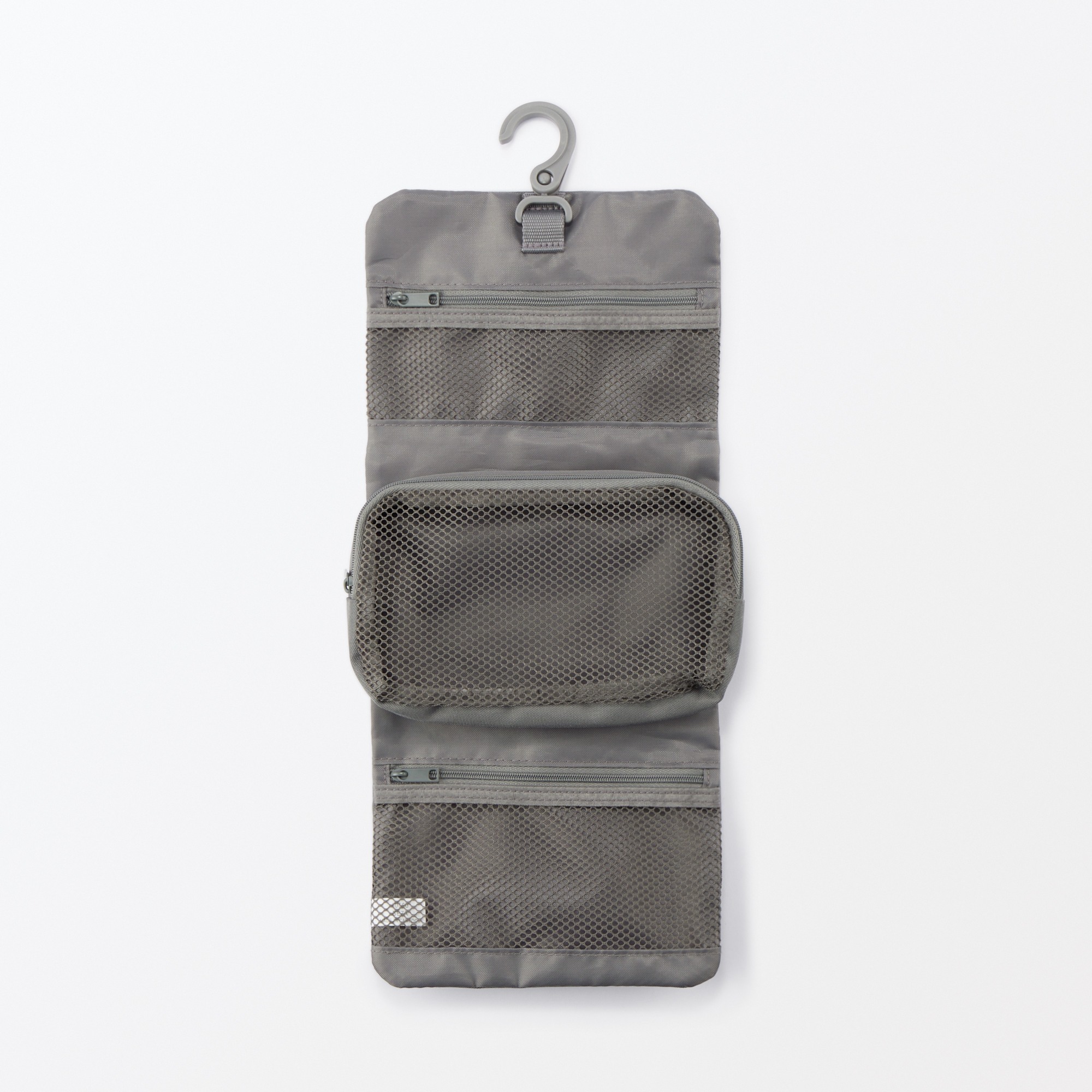 Polyester hanging case with pouch