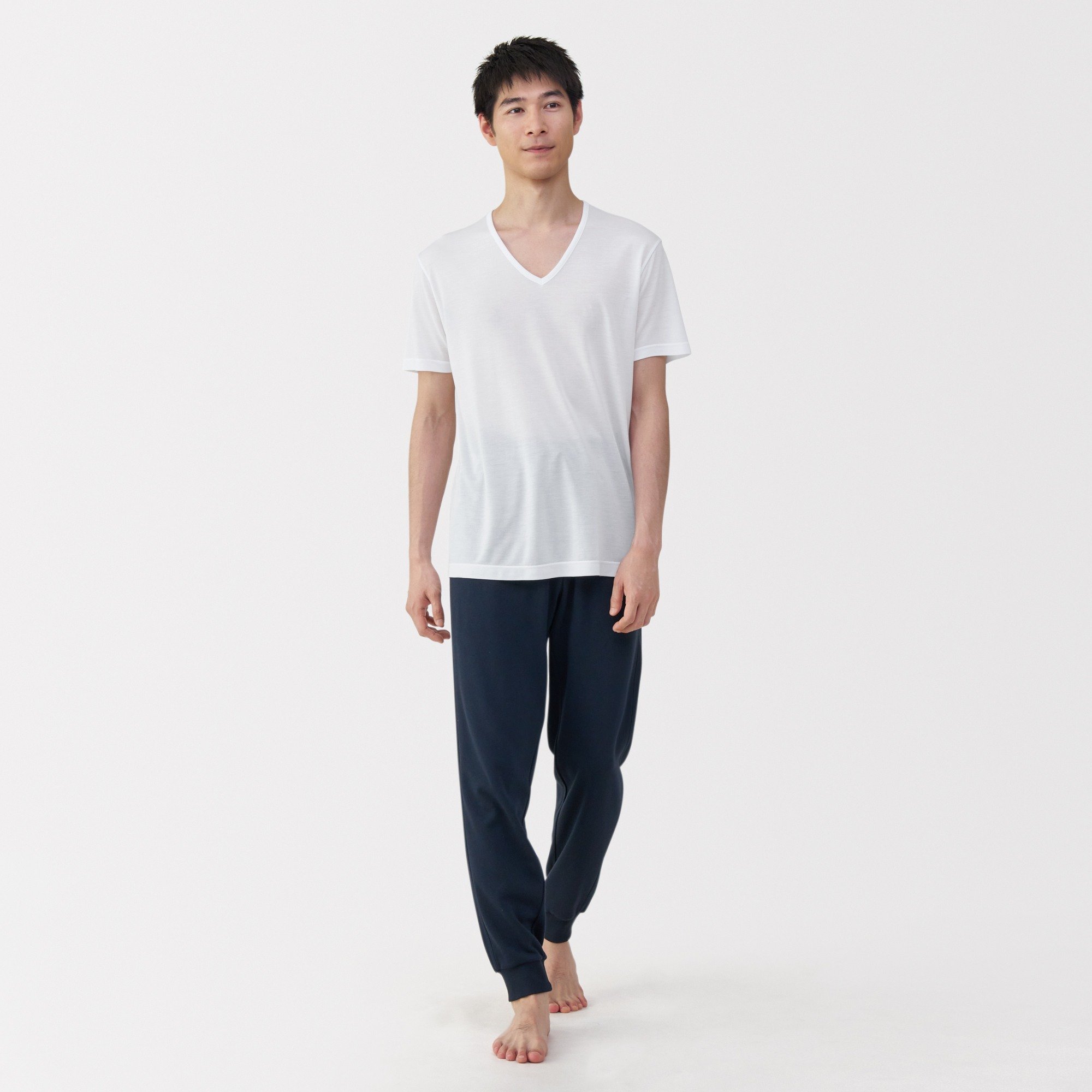 MUJI | M's Side seamless lyocell V neck S/Slv T-shirt