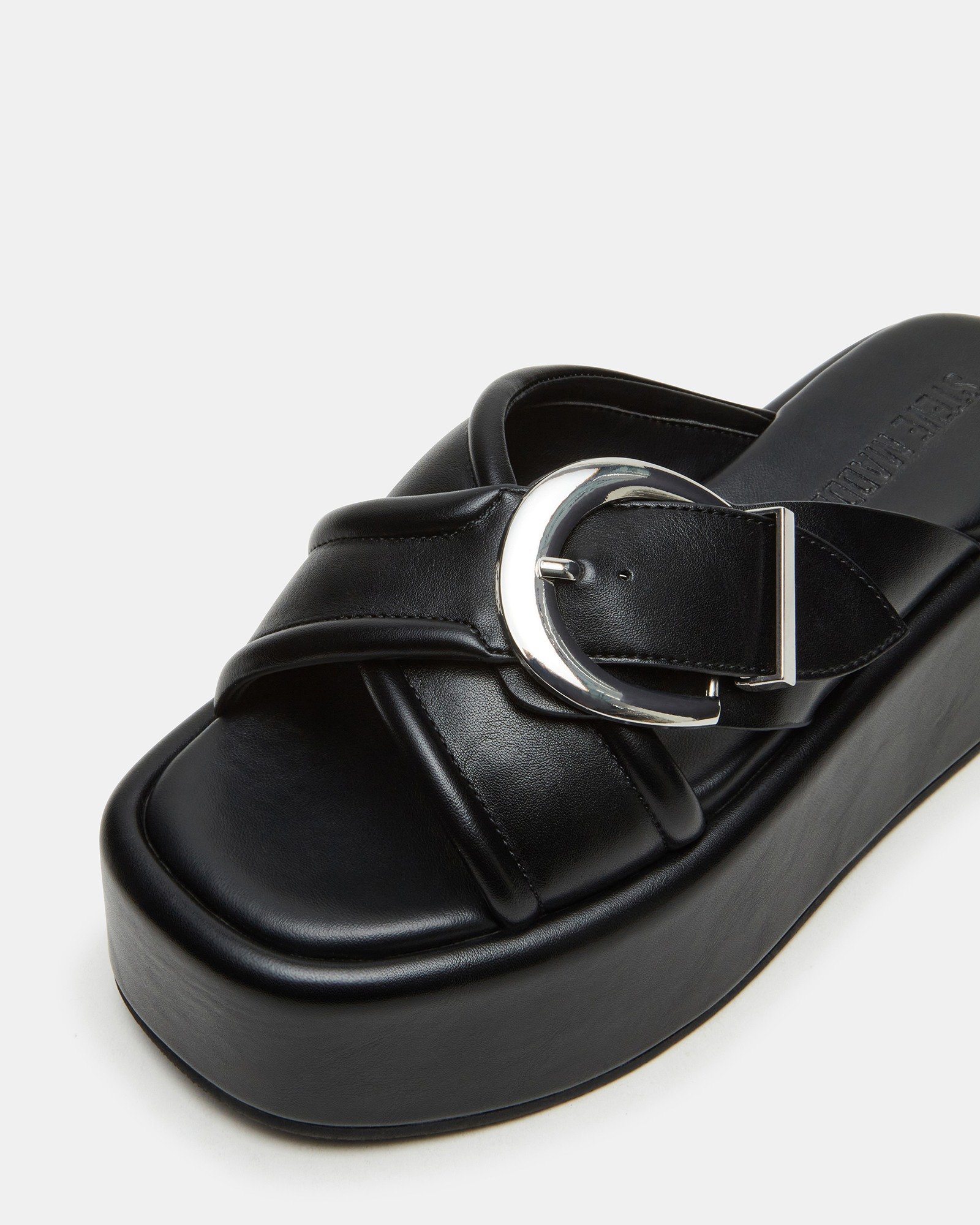 Cypher-In Black Wedge