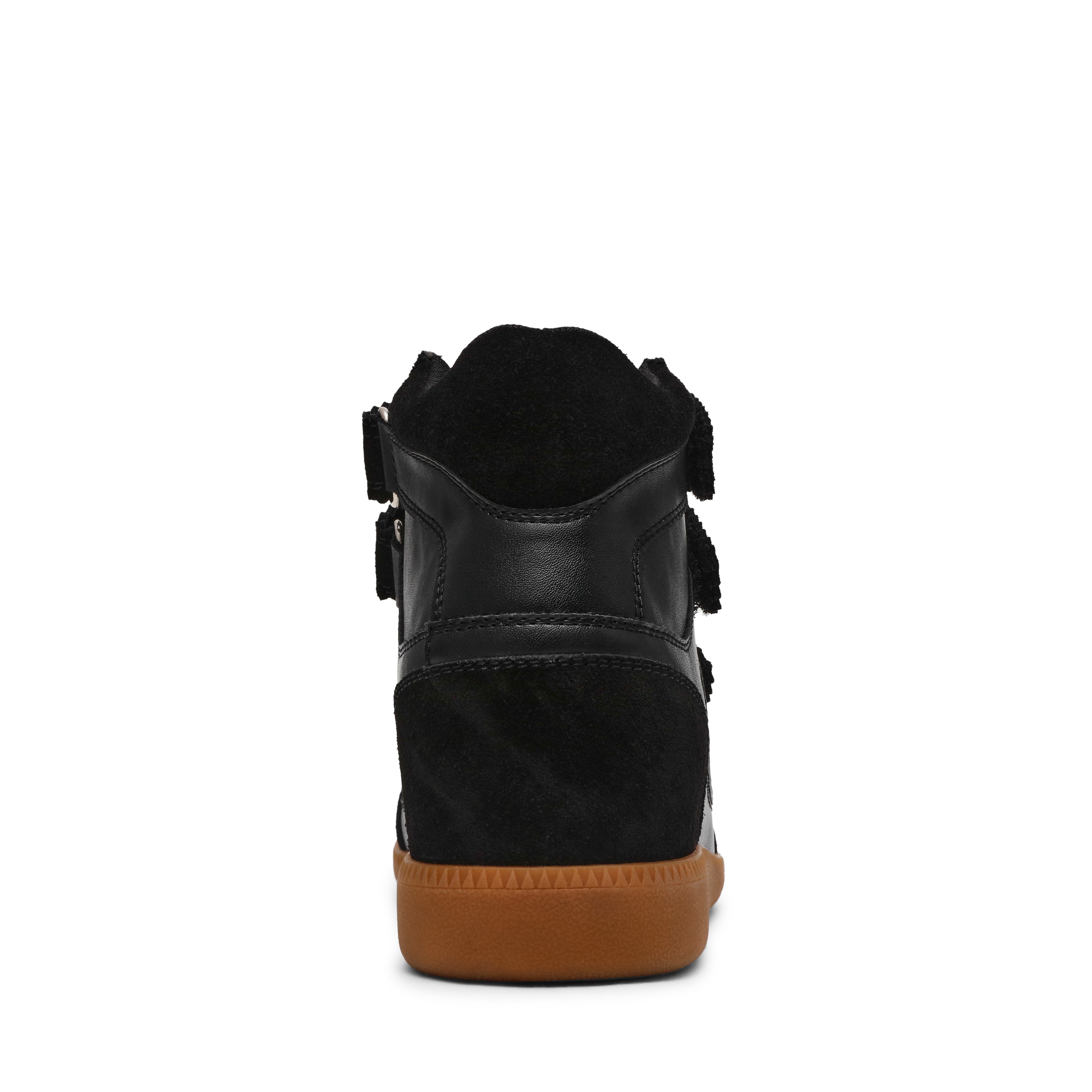 Mustang-In Black Suede Sneakers