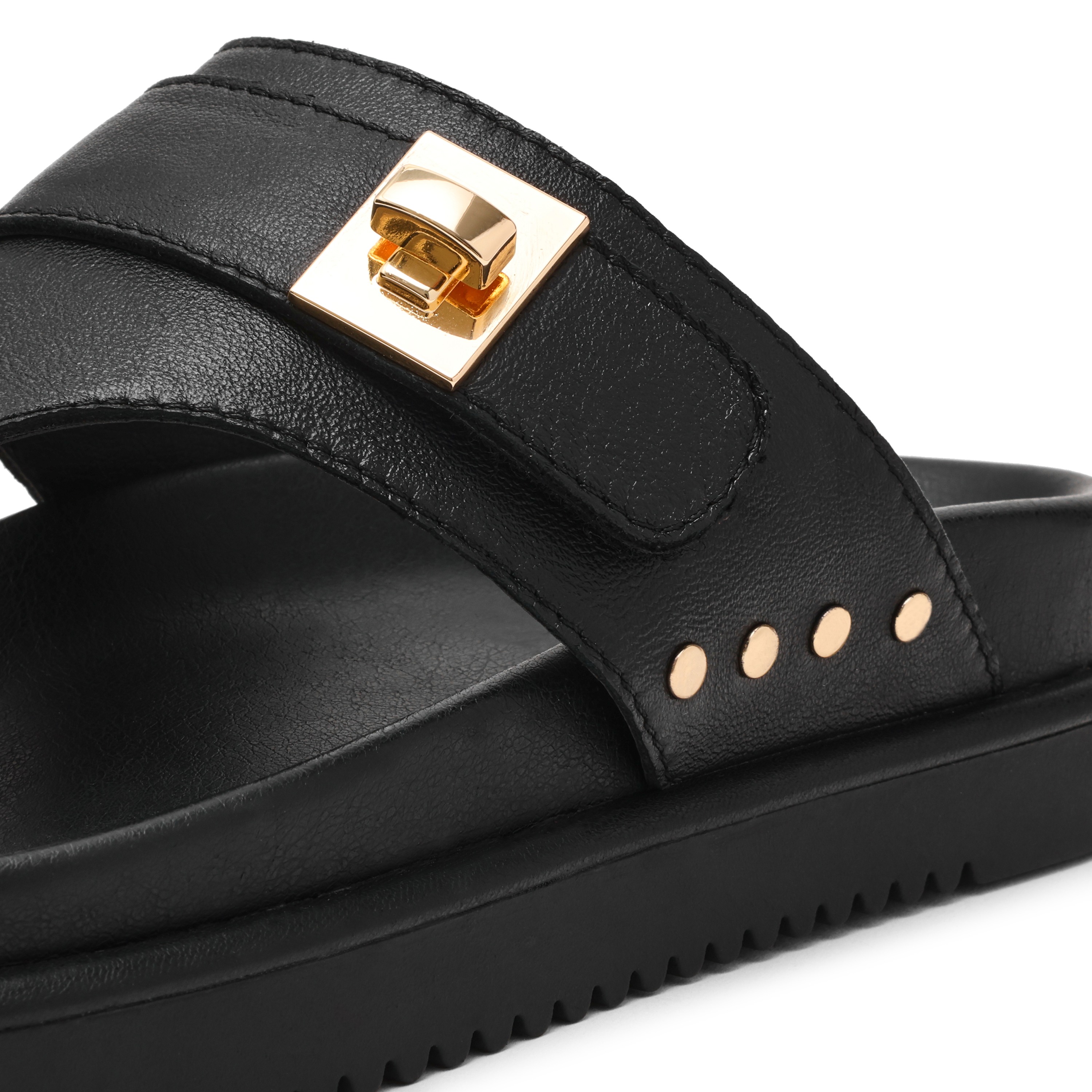 Thona-In Black Leather Flat Sandals