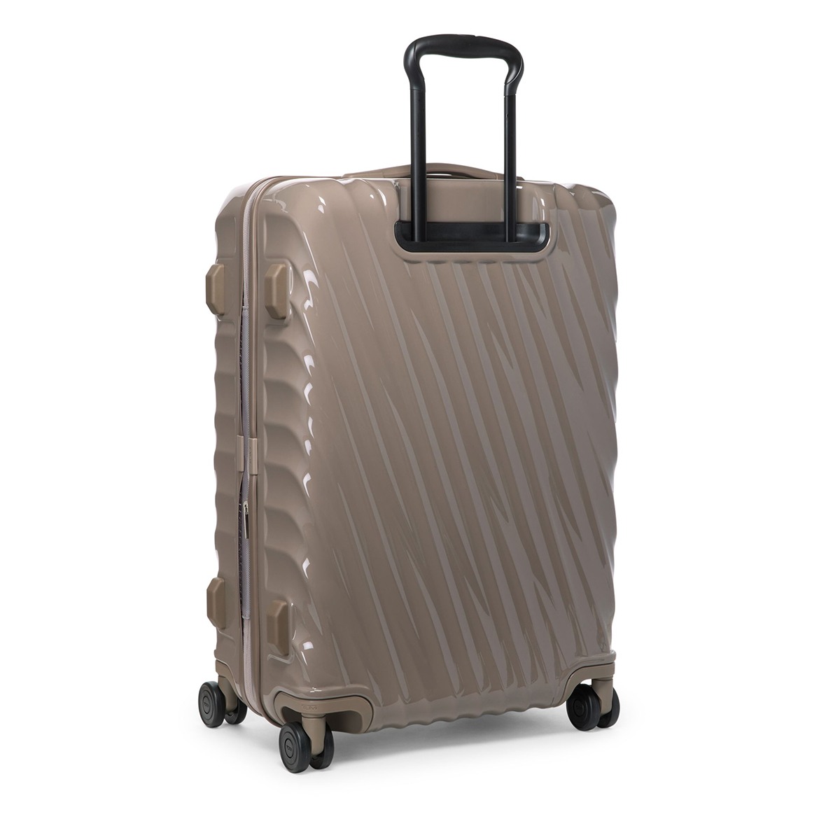 19 Degree Short Trip Expandable 4 Wheeled Packing Case