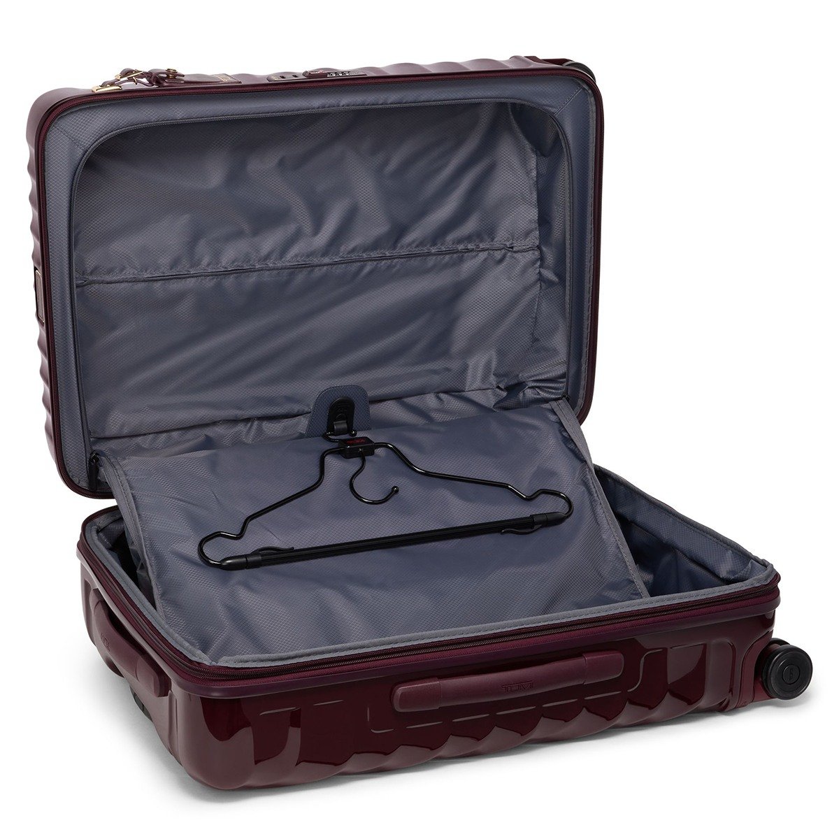 19 Degree Short Trip Expandable 4 Wheeled Packing Case