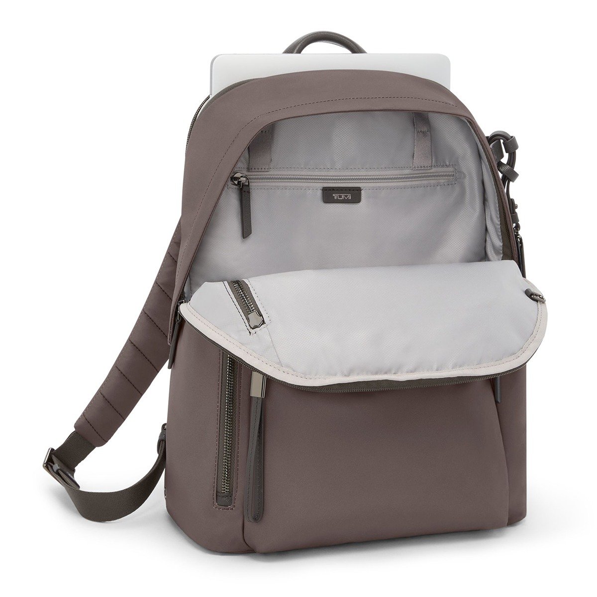 Voyageur Halsey Backpack