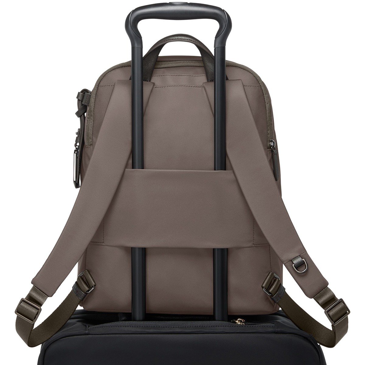 Voyageur Halsey Backpack