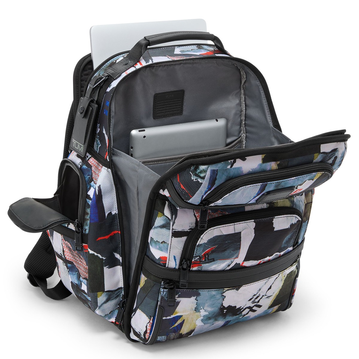 Alpha TUMI Brief Pack®