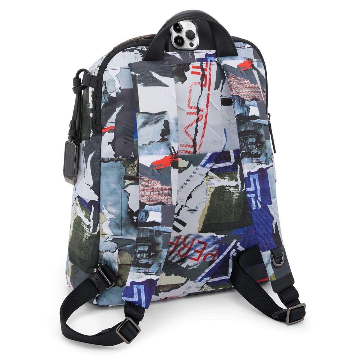 Voyageur Halsey Backpack