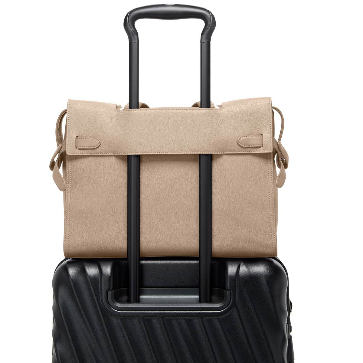 Agent Medium Tote