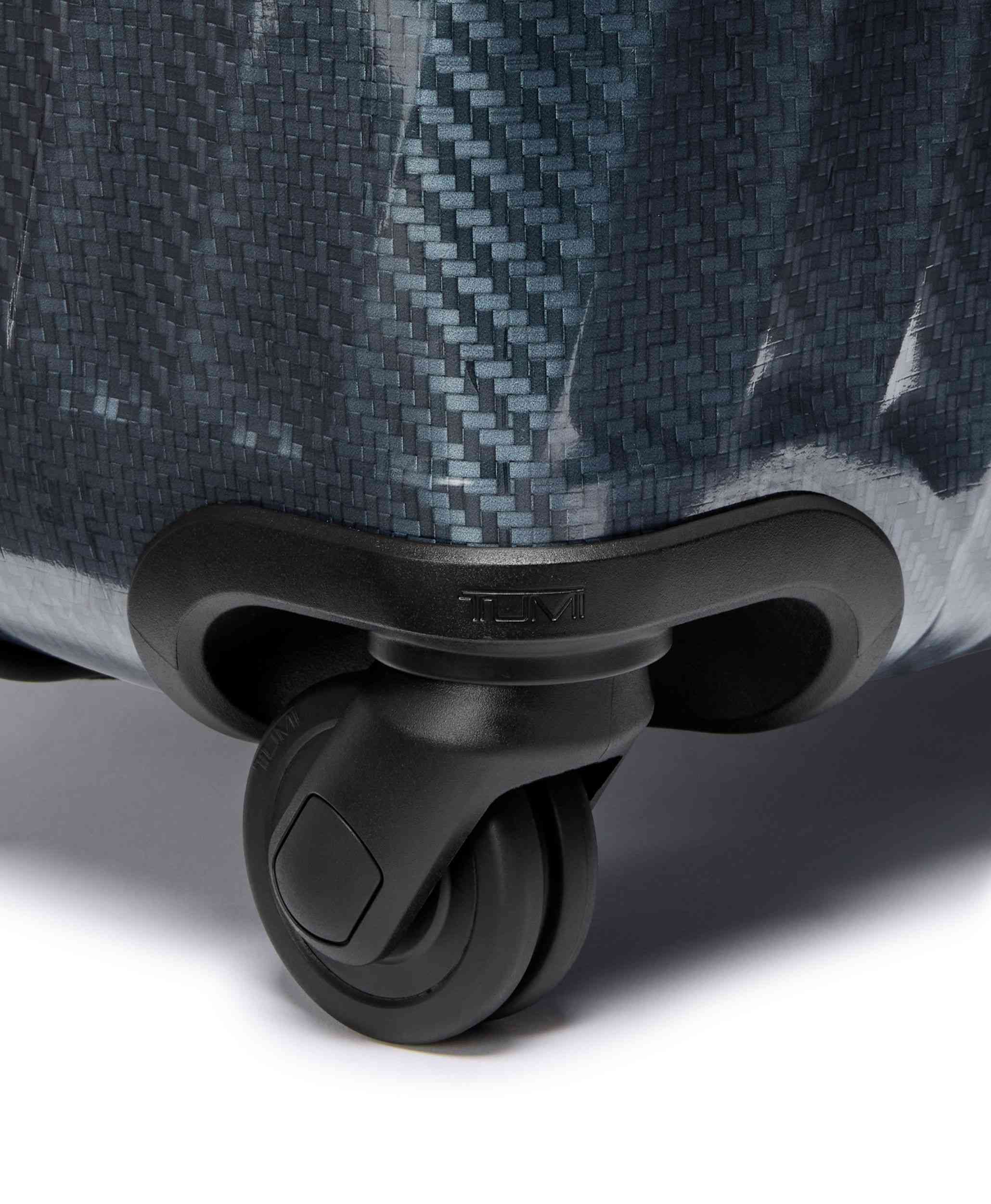 19 Degree Lite Extended Trip 4 Wheeled Packing Case