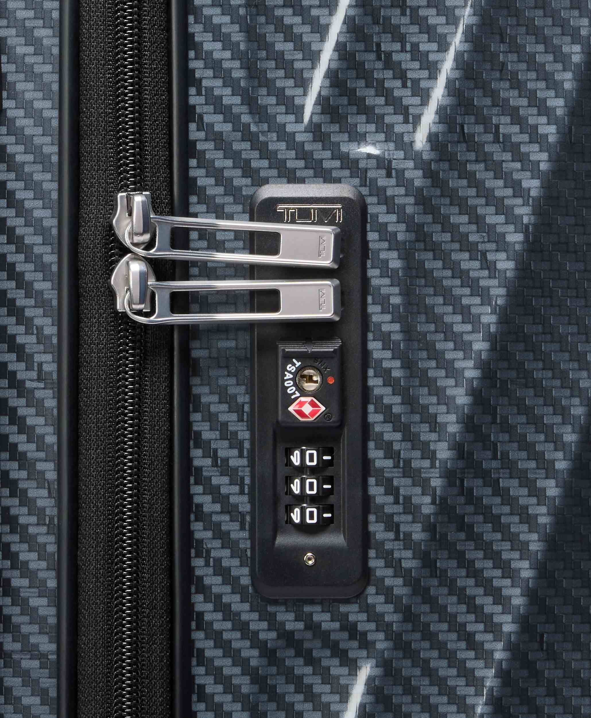 19 Degree Lite Extended Trip 4 Wheeled Packing Case