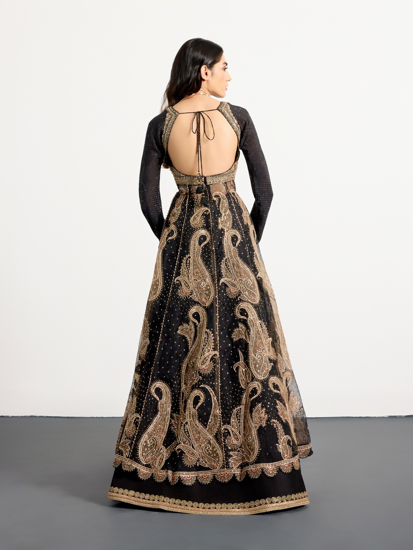 Black Beige Dancing Paisley Suit