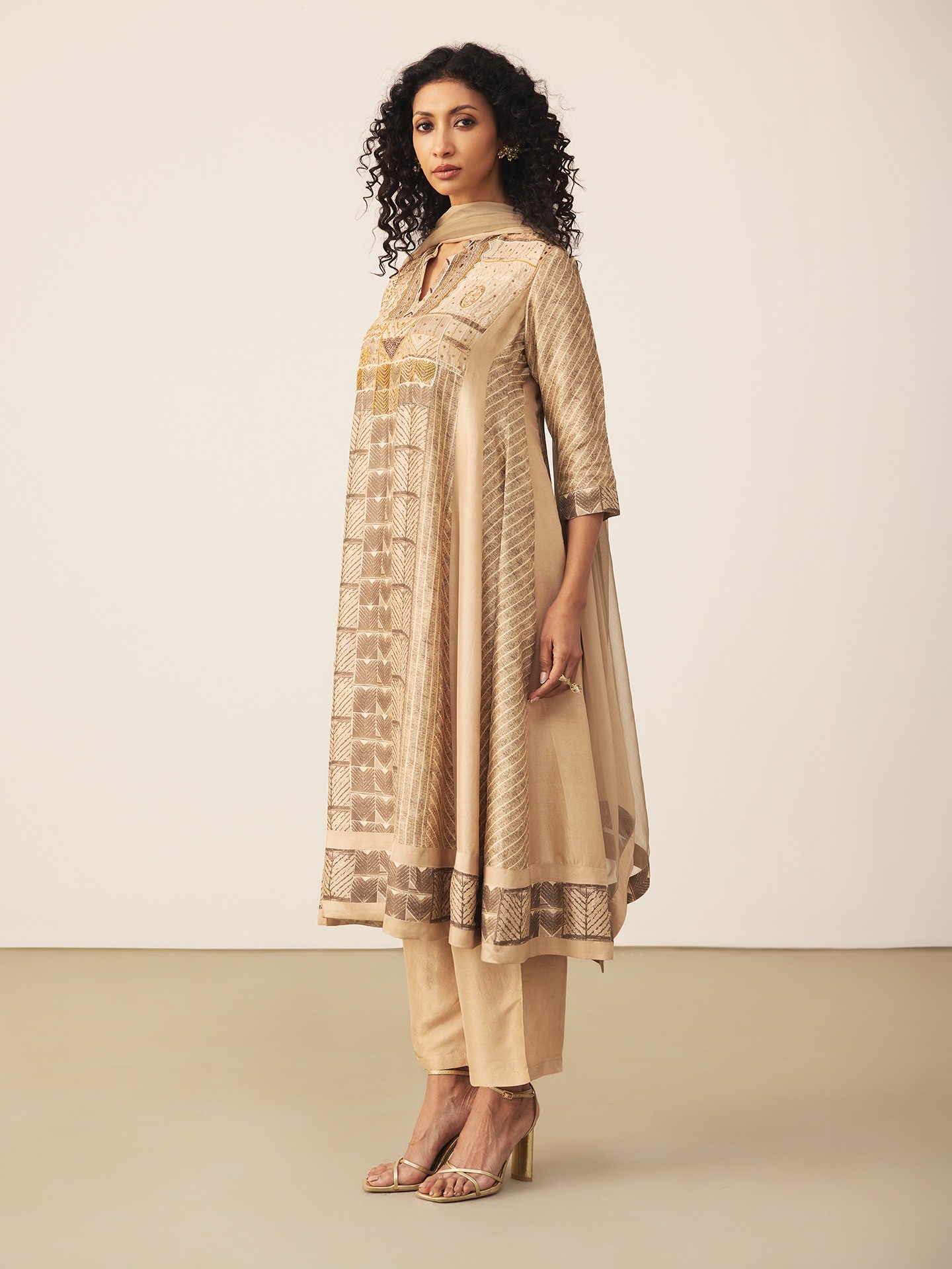 Beige & Brown Mashrudhari K Suit Set