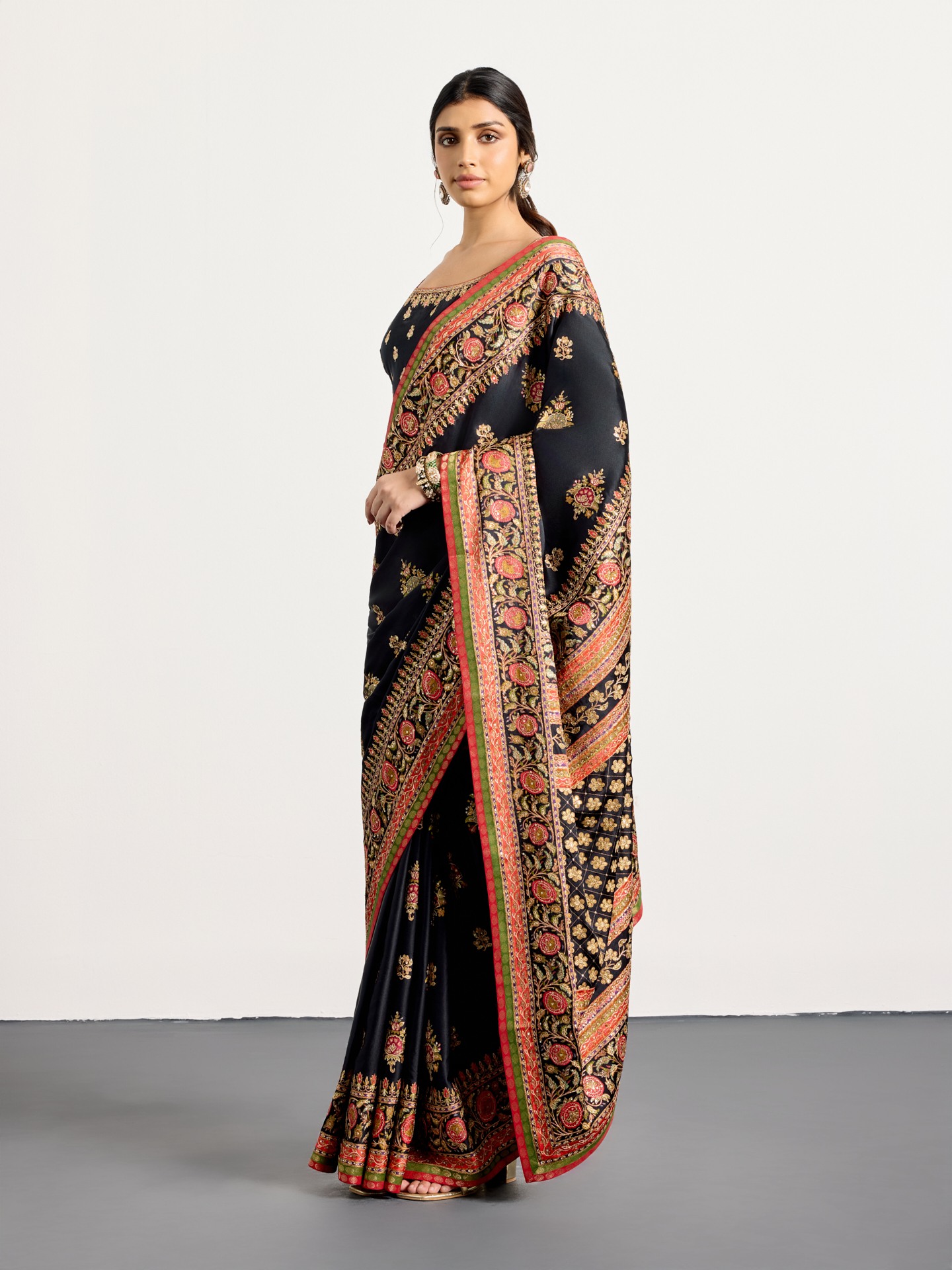 Black Pushpavan Saree