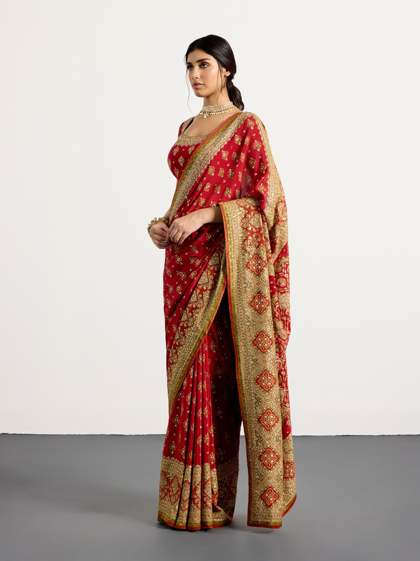 Red Olive Royal Vista Saree