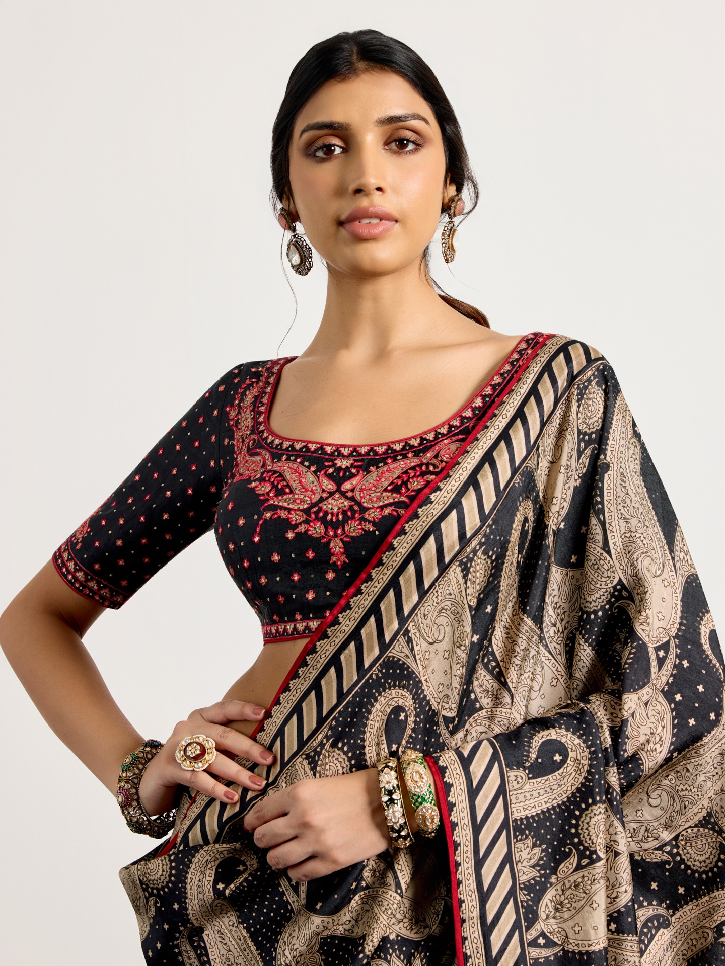 Black Beige Dancing Paisley Saree