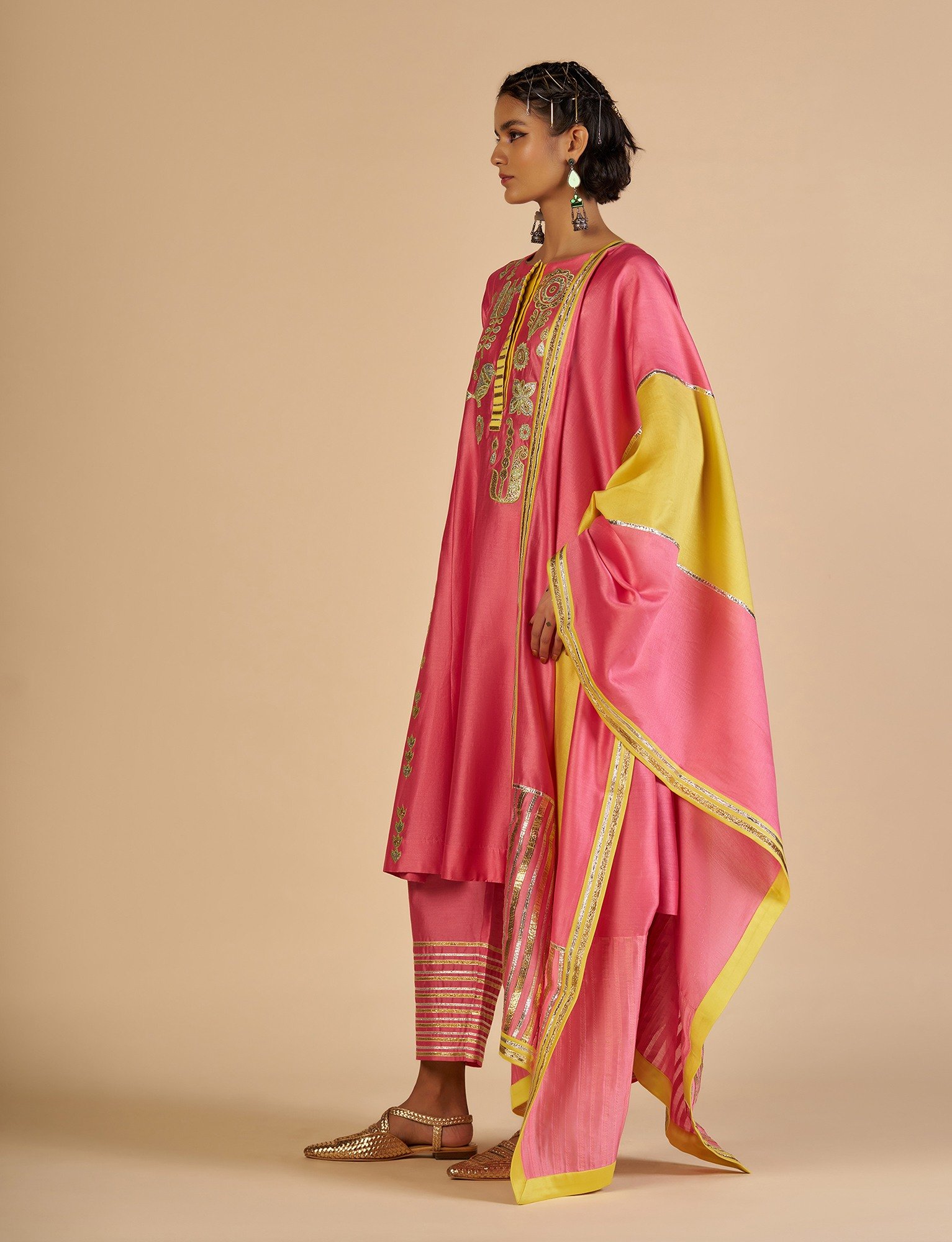 Pink Embroidered color block Dupatta