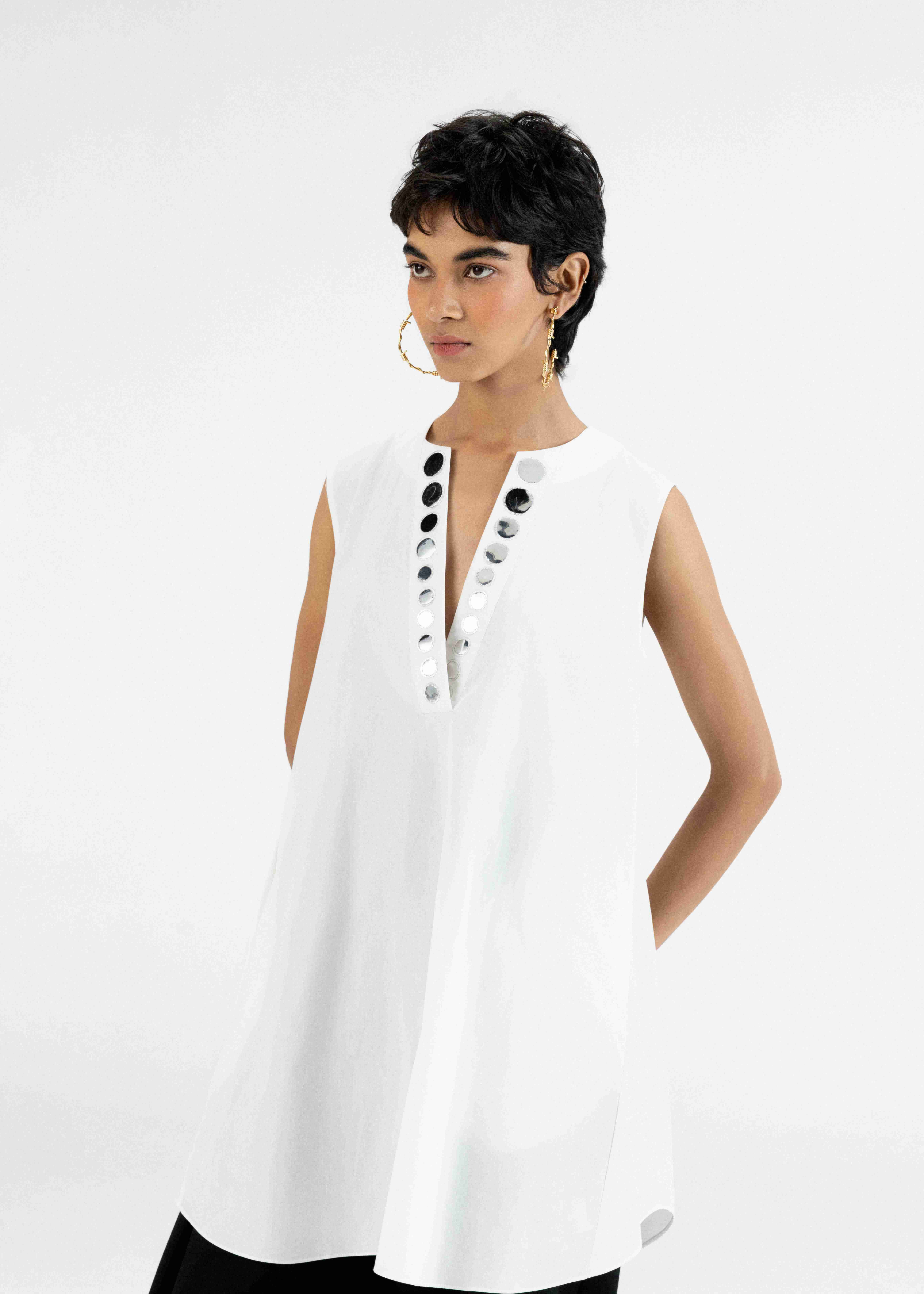 White sleeveless Tunic