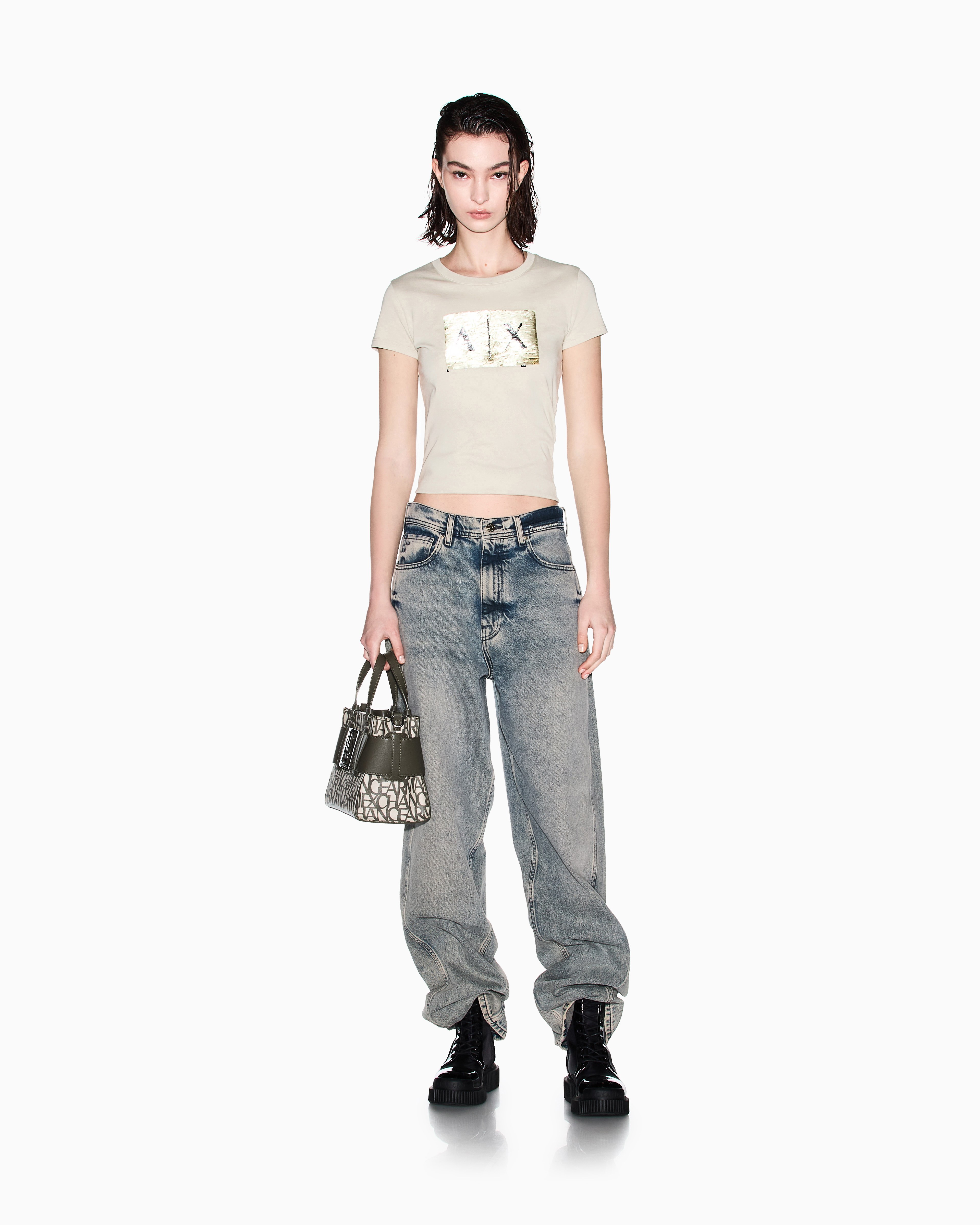 Basics Slim Fit T-SHIRT