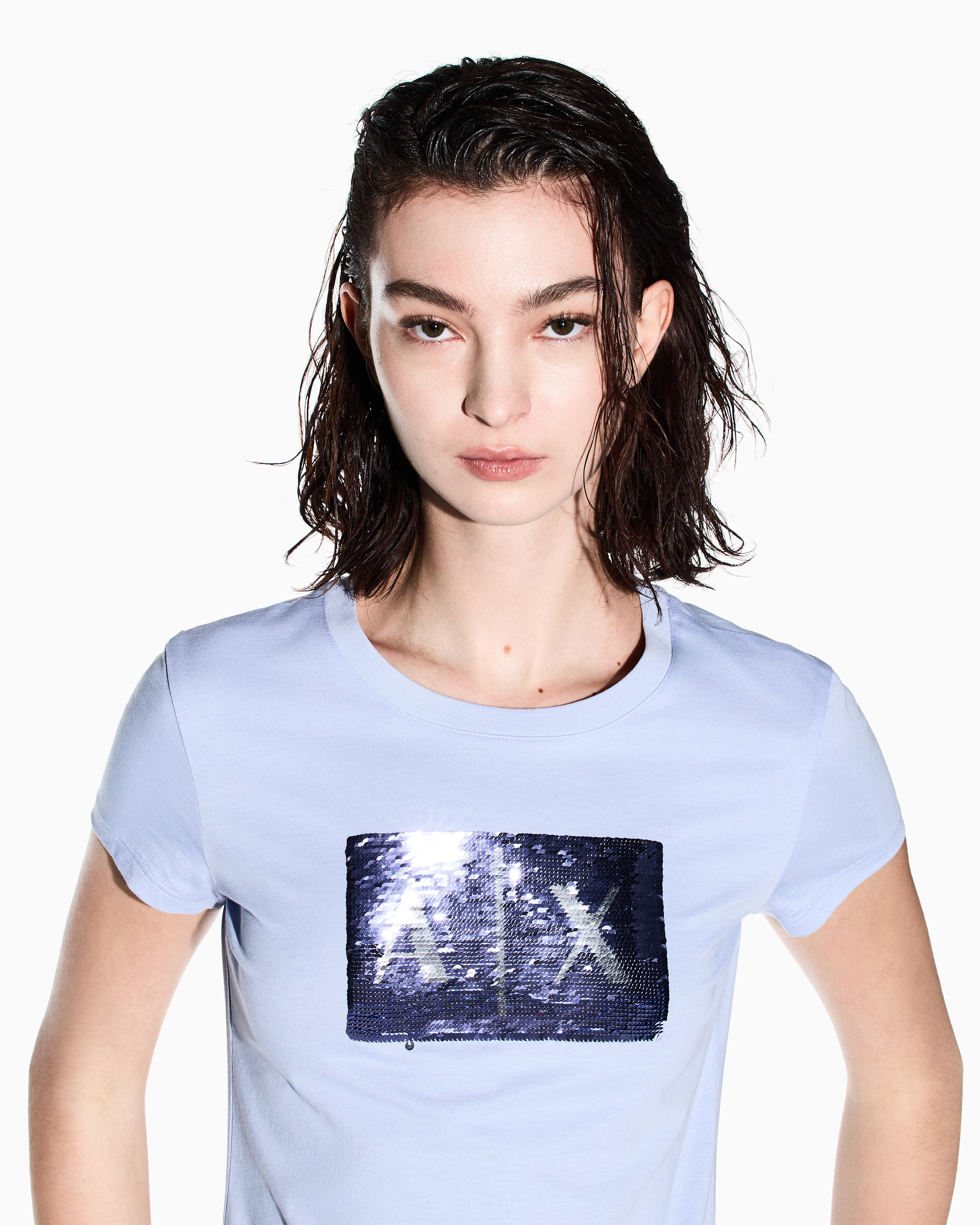 Basics Slim Fit T-SHIRT