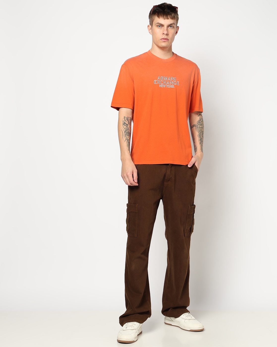 Typographic Logo Regular + Fit T-SHIRT