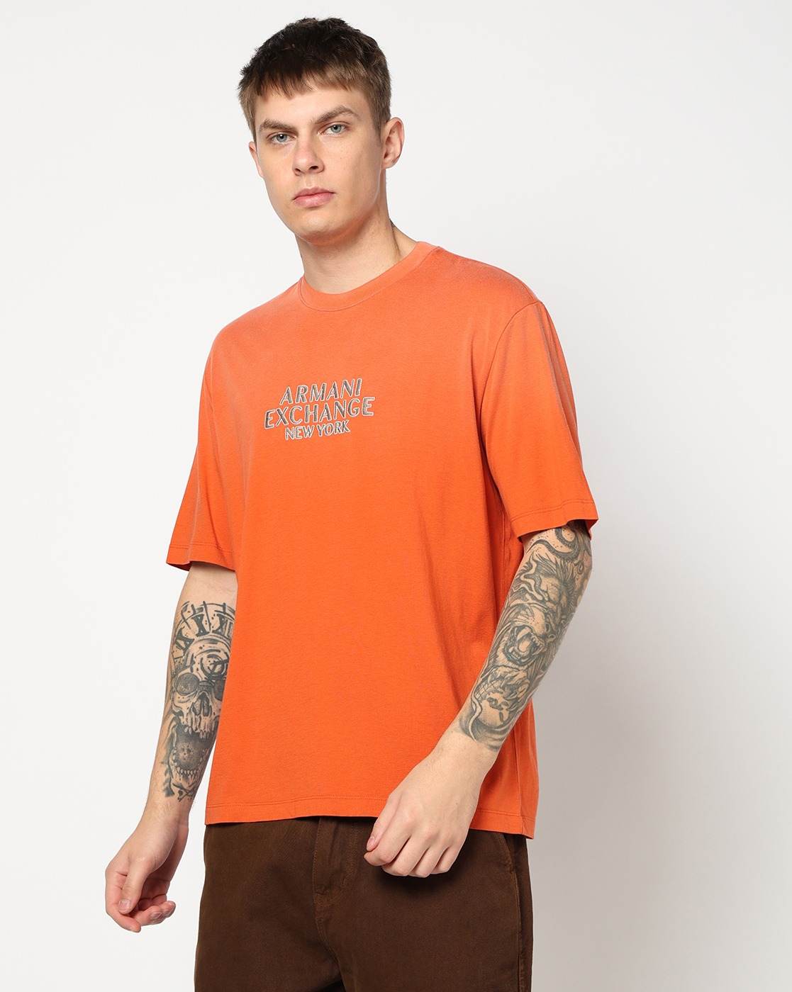 Typographic Logo Regular + Fit T-SHIRT