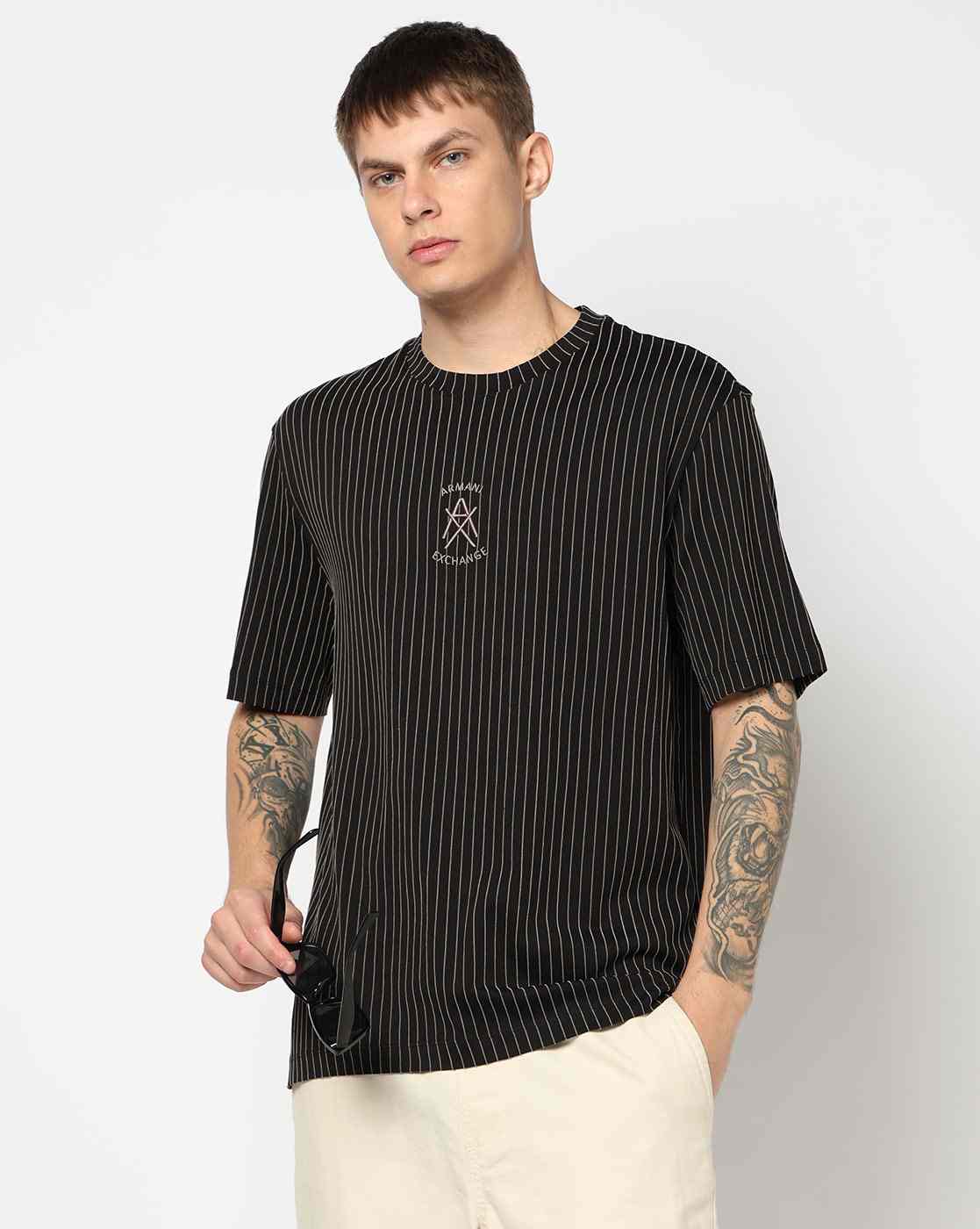 Seasonal Logo Regular + Fit T-SHIRT