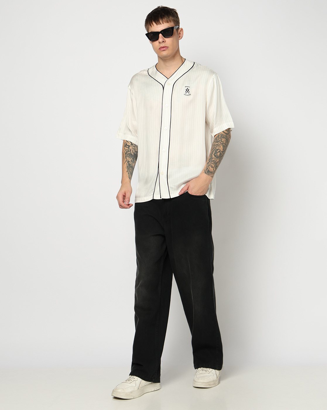 Seasonal Logo Relaxed Fit SHIRT
