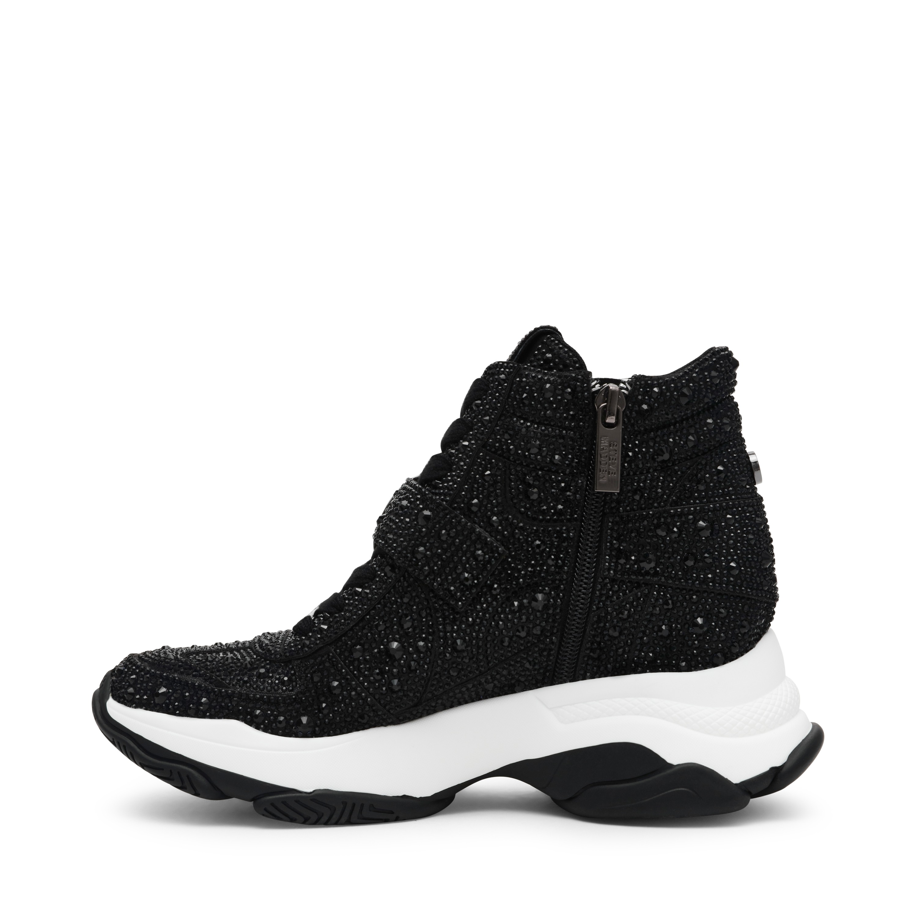 Millstone-In Black Sneakers