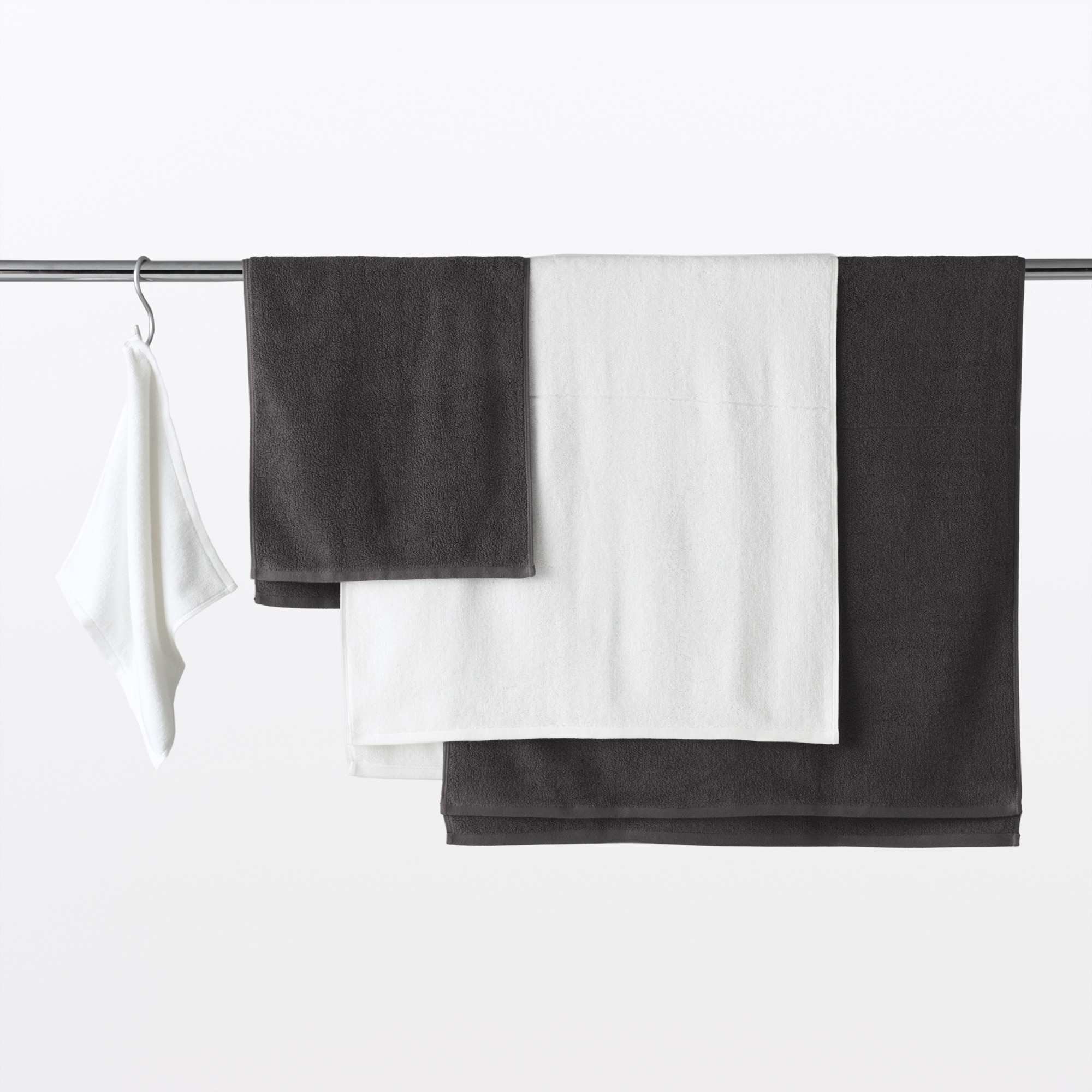 TWIN PILE HAND TOWEL WITH LOOP