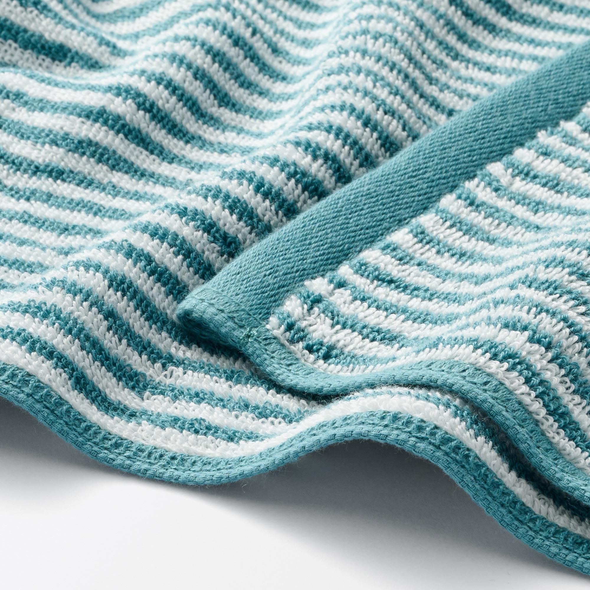 TWIN PILE HAND TOWEL WITH LOOP