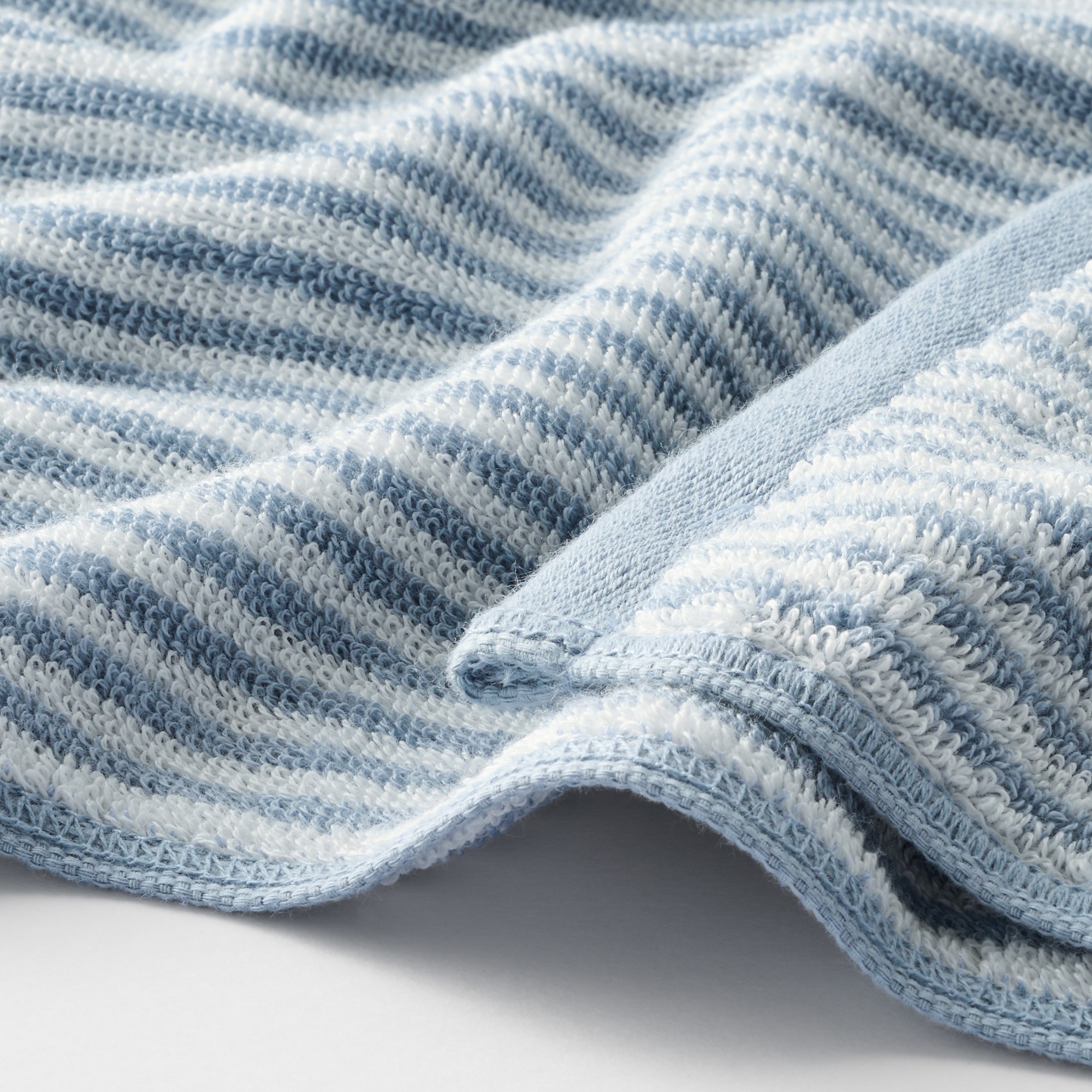 TWIN PILE HAND TOWEL WITH LOOP