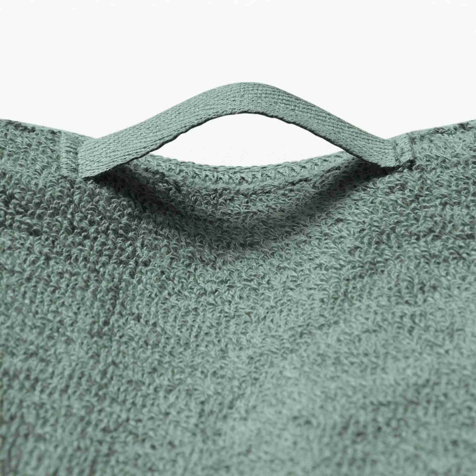 TWIN PILE LARGE BATH TOWEL WITH LOOP