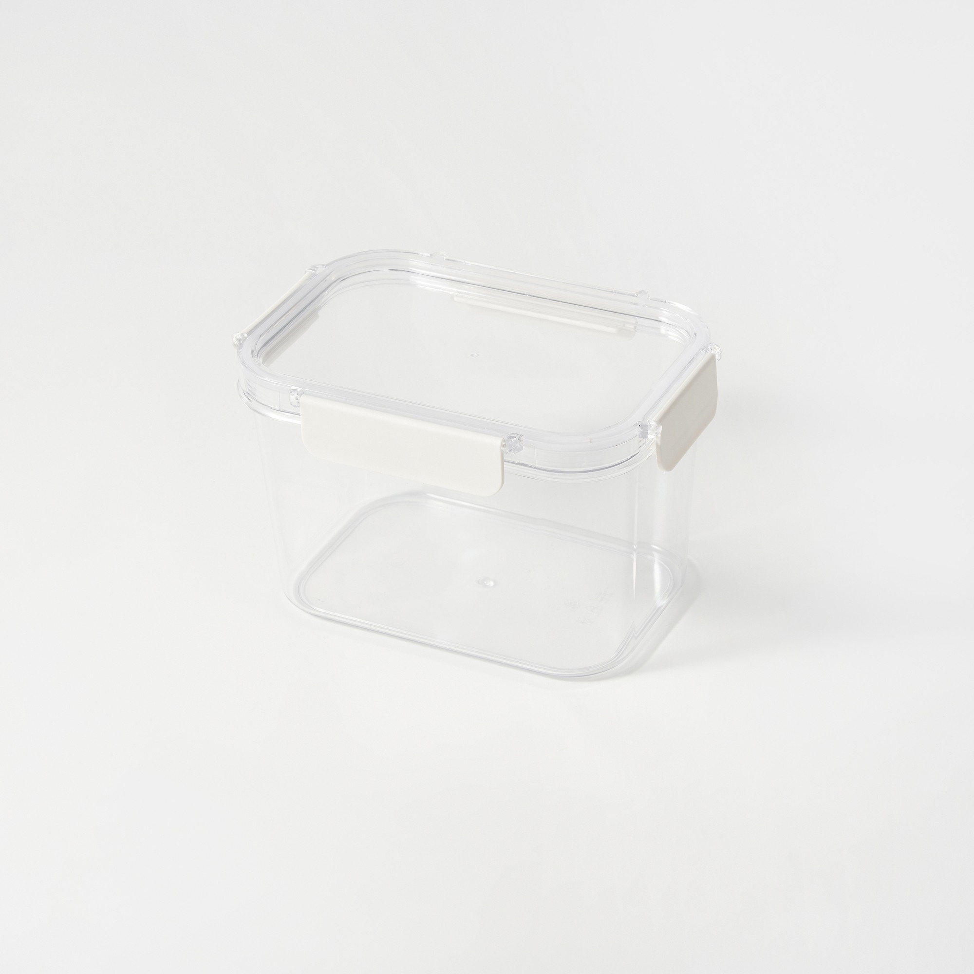 CLEAR STORAGE CONTAINER