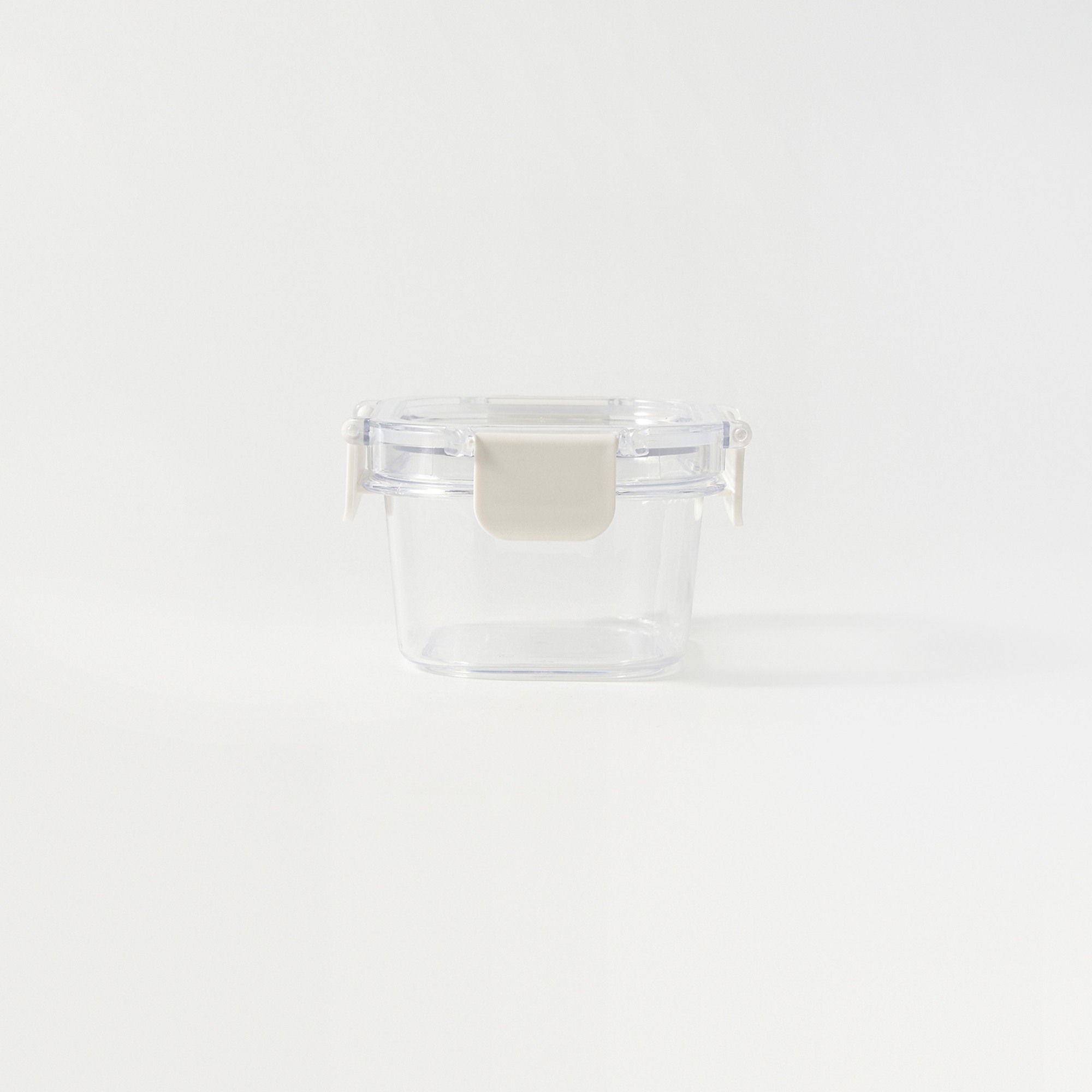CLEAR STORAGE CONTAINER
