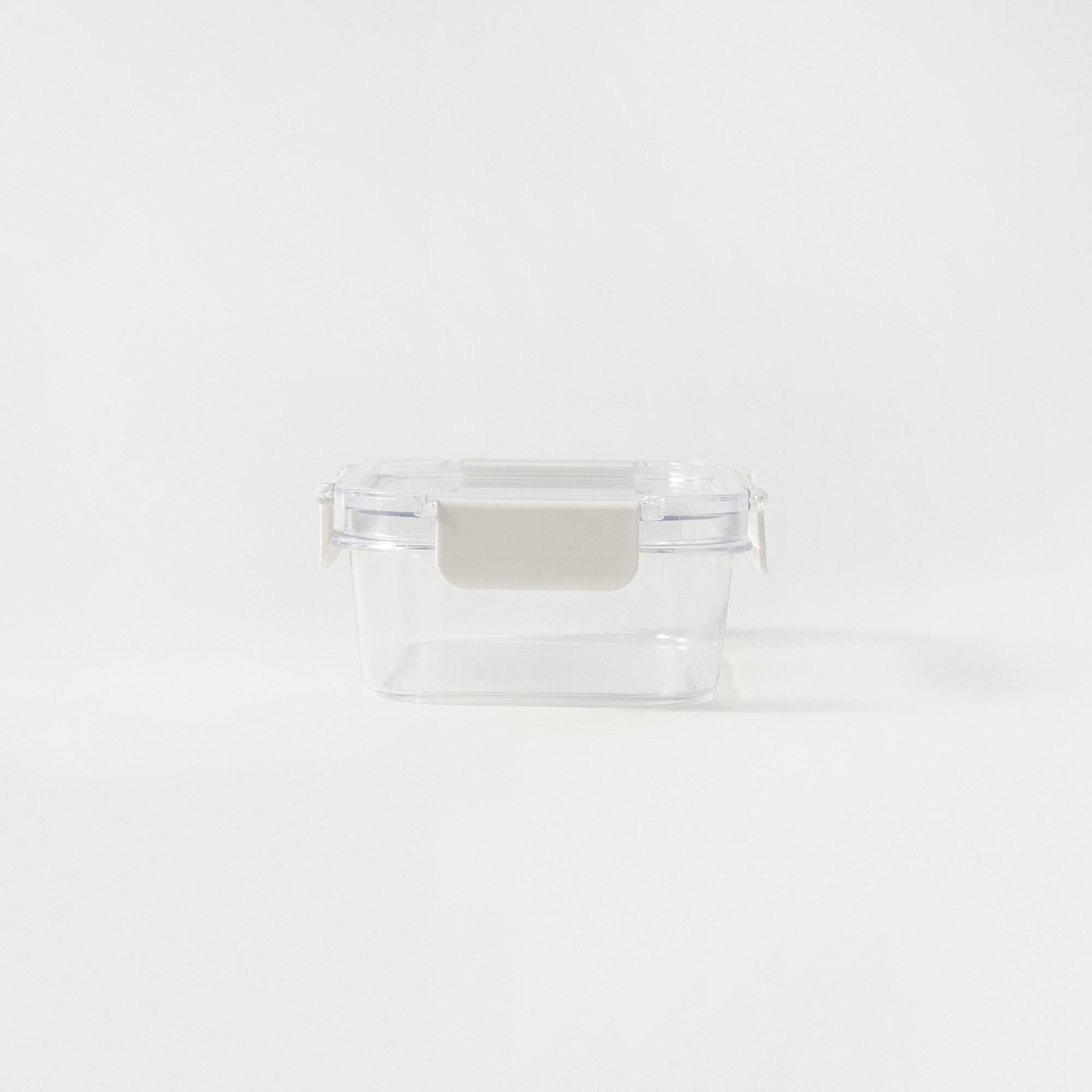 CLEAR STORAGE CONTAINER