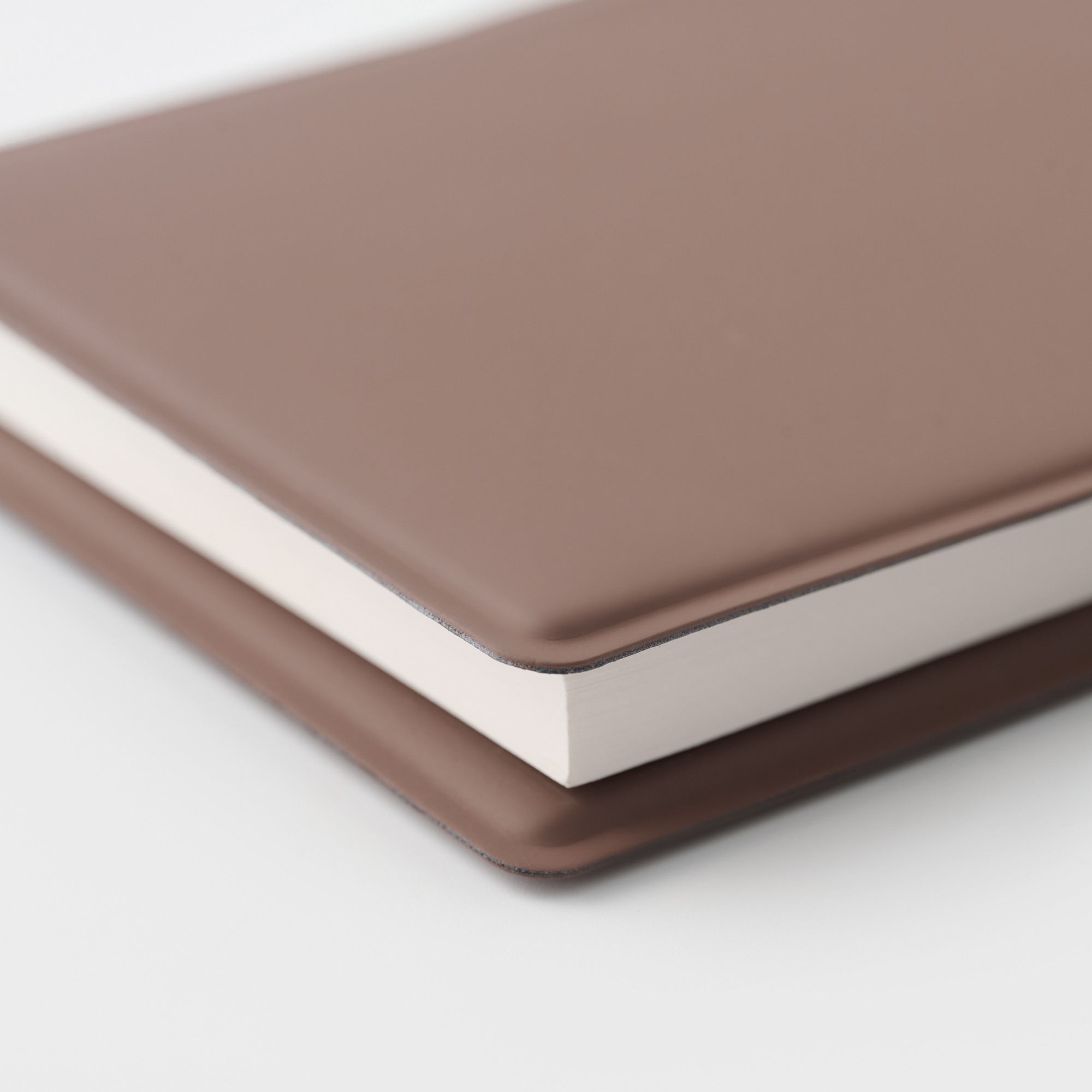 Compact notebook