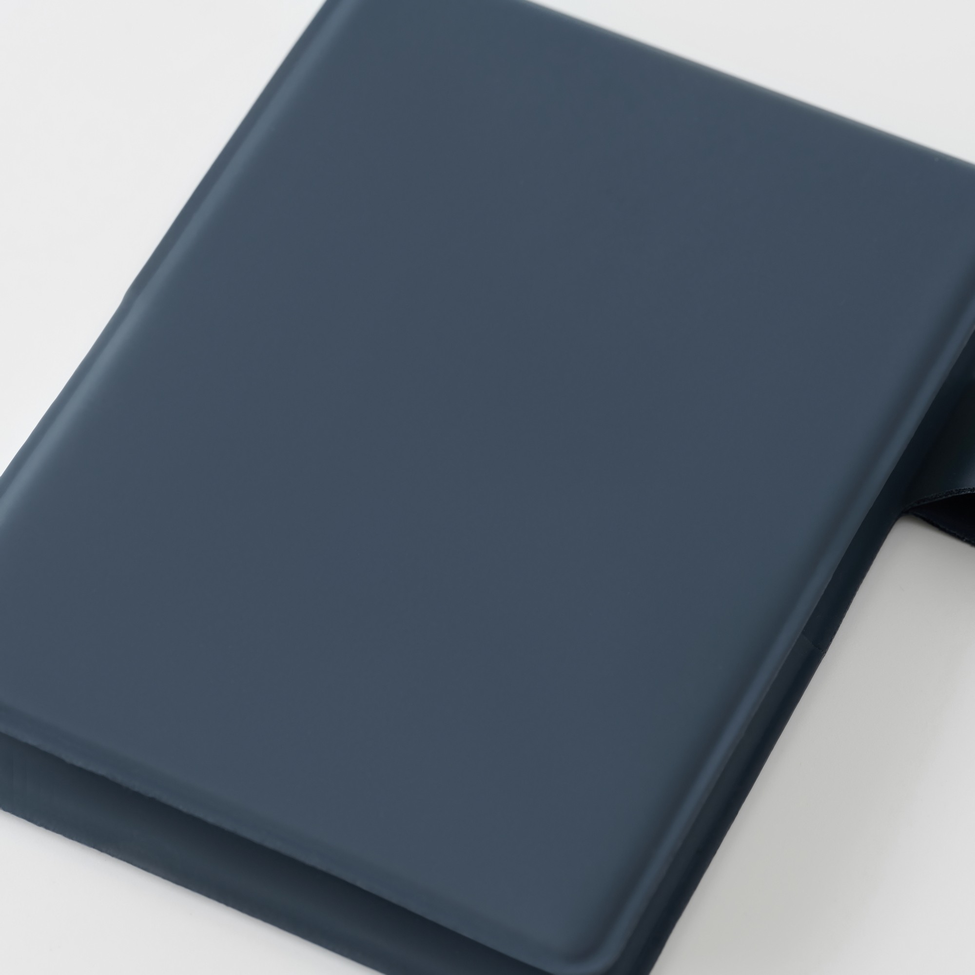 Compact notebook