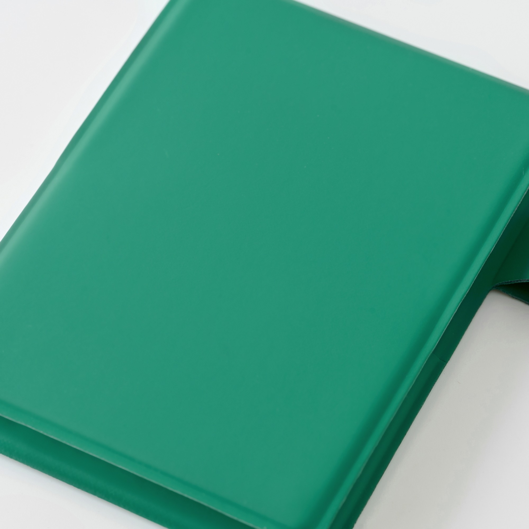 Compact notebook