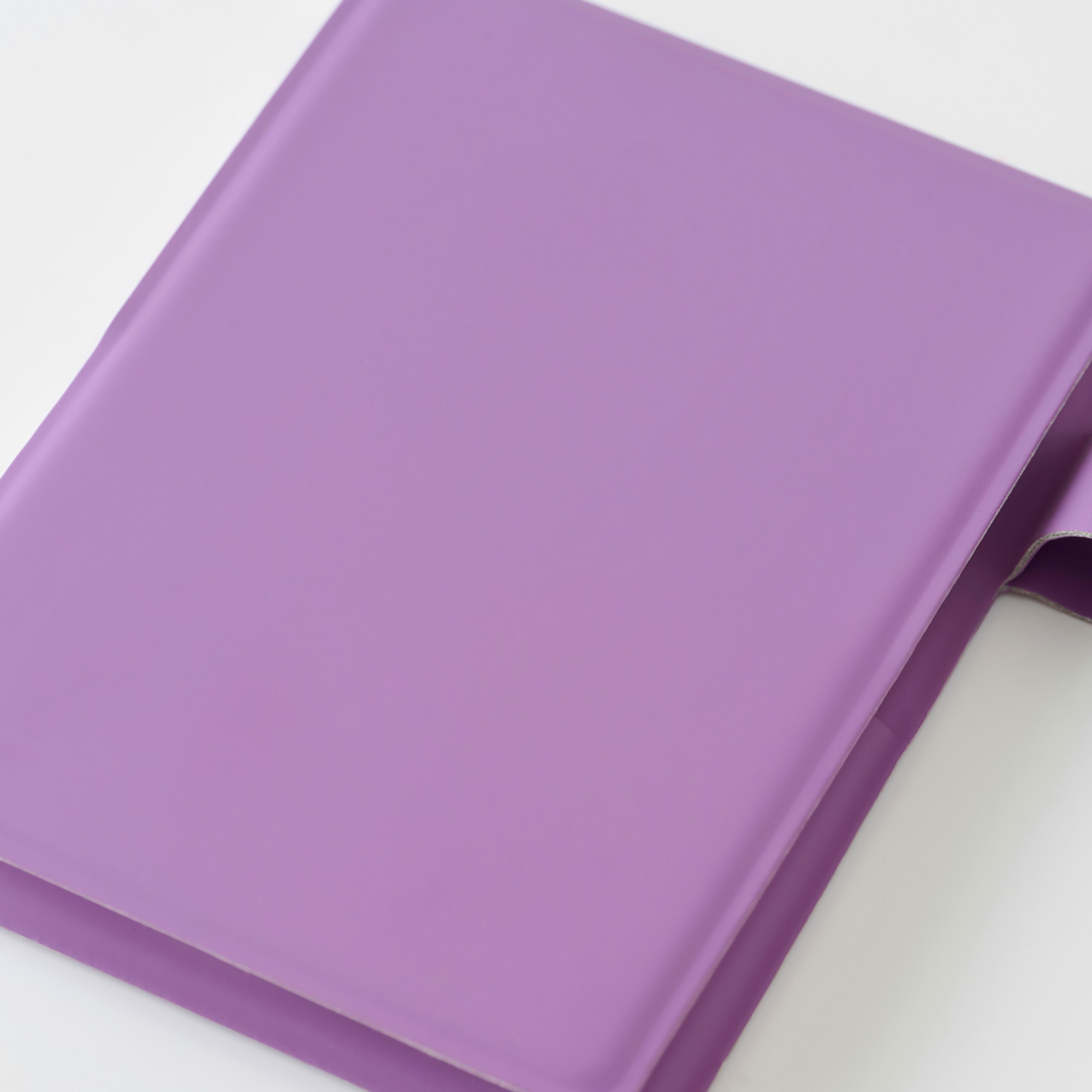 Compact notebook