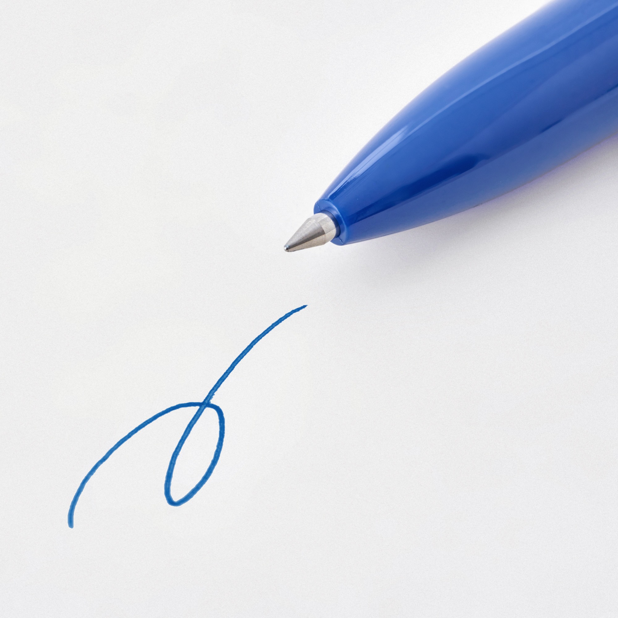 Compact ballpoint pen refill