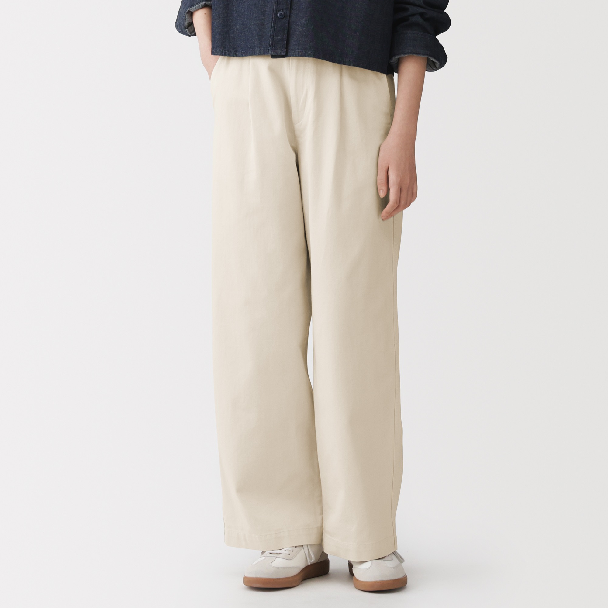 W's Slub yarn chino darted wide-fit pants (long)