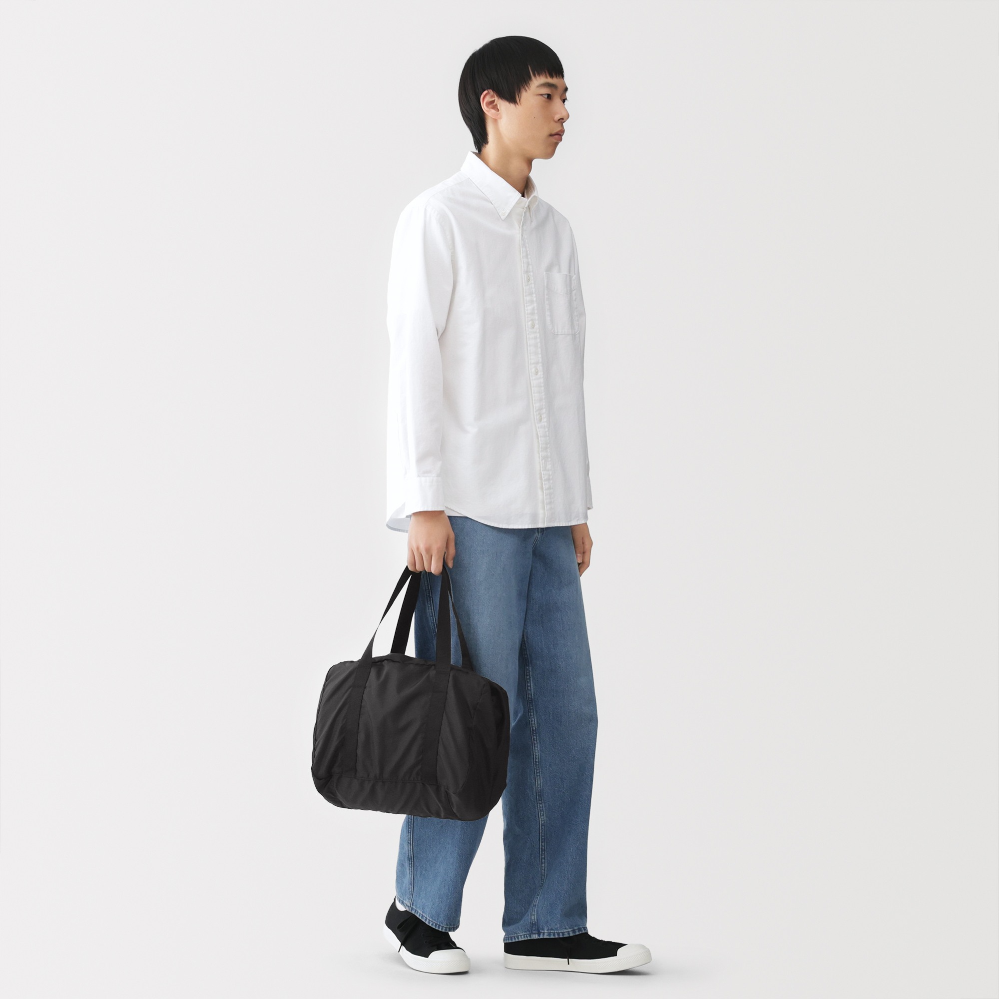 Pocketable water repellent convenient for travel boston bag