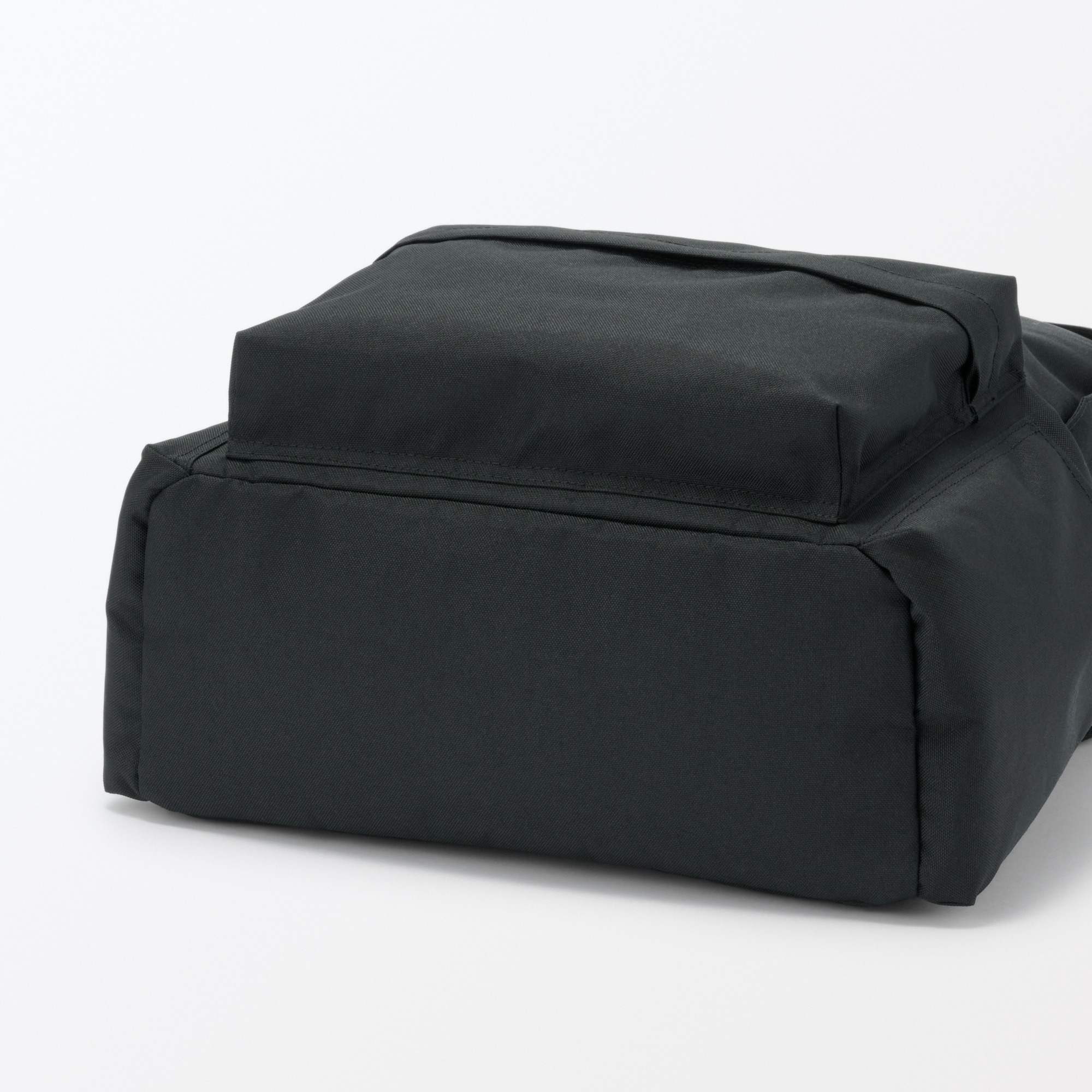 Fatigue reduction water repellent backpack
