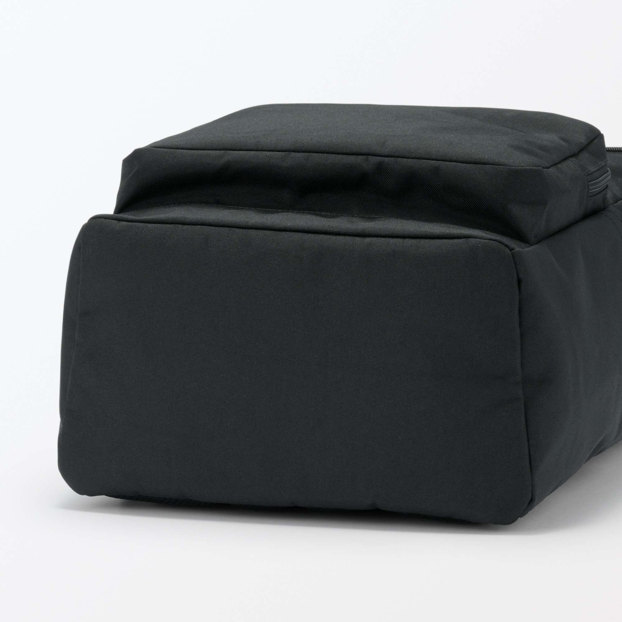 Fatigue reduction water repellent toploader backpack