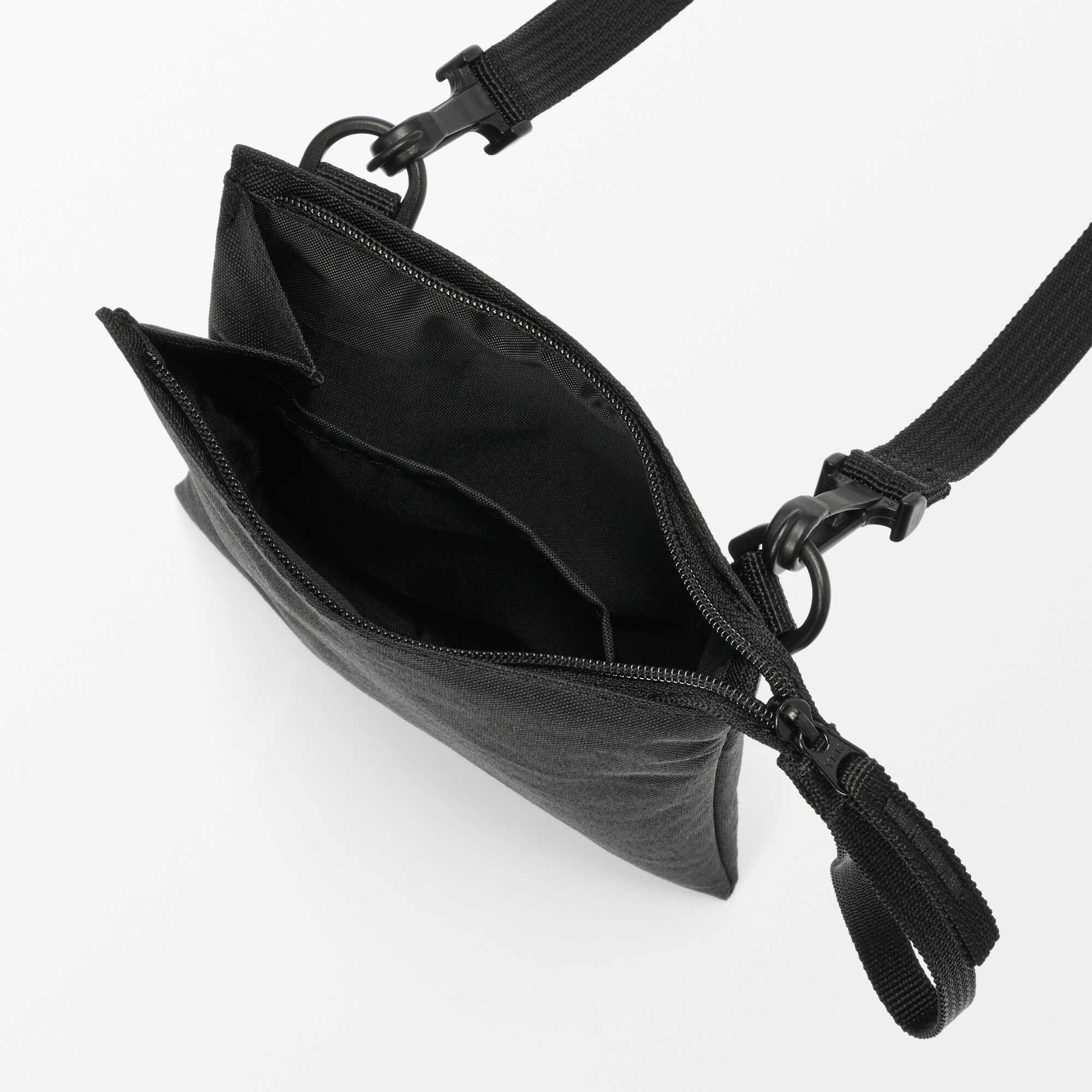 Water repellent recycled polyester mini sacoche