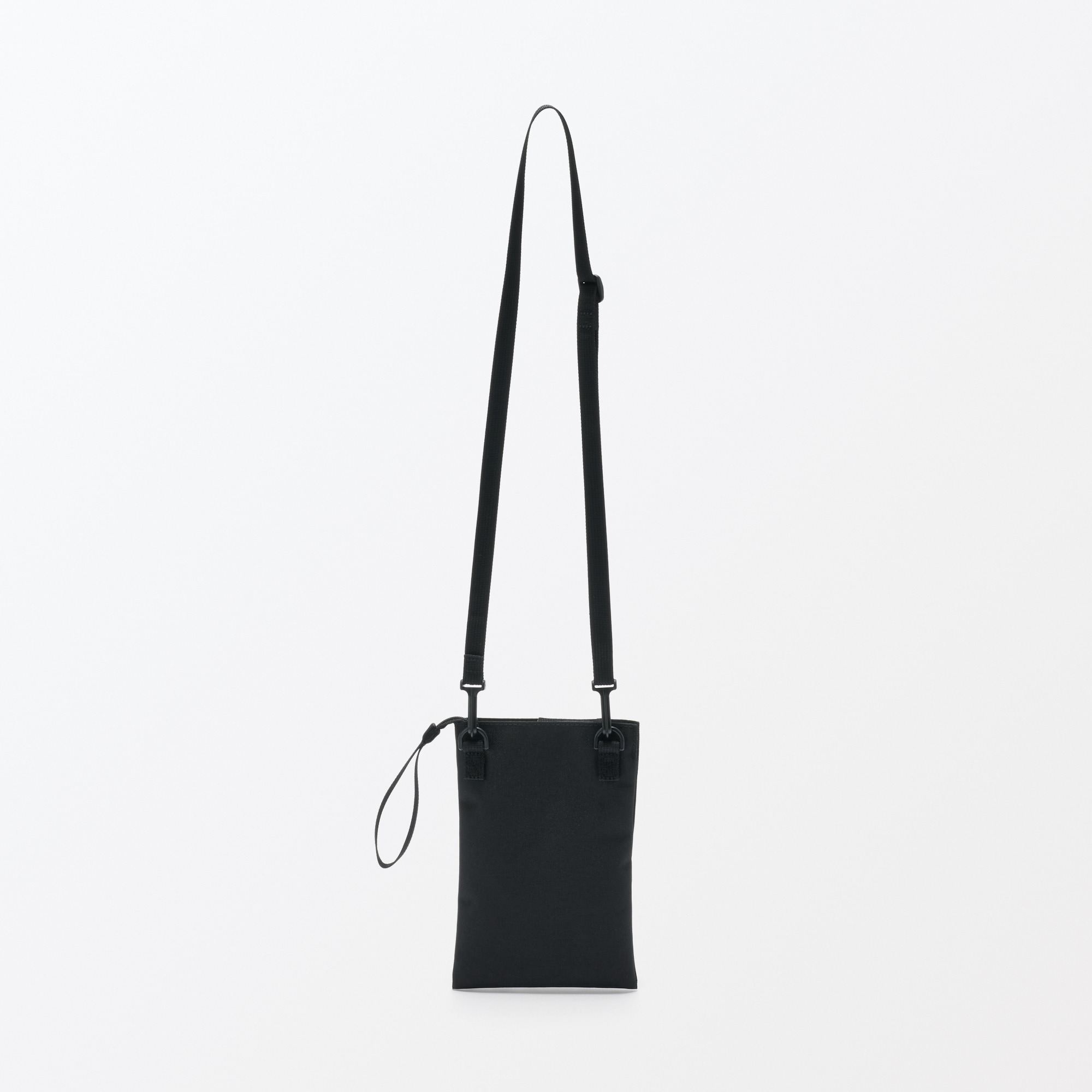 Water repellent recycled polyester mini sacoche