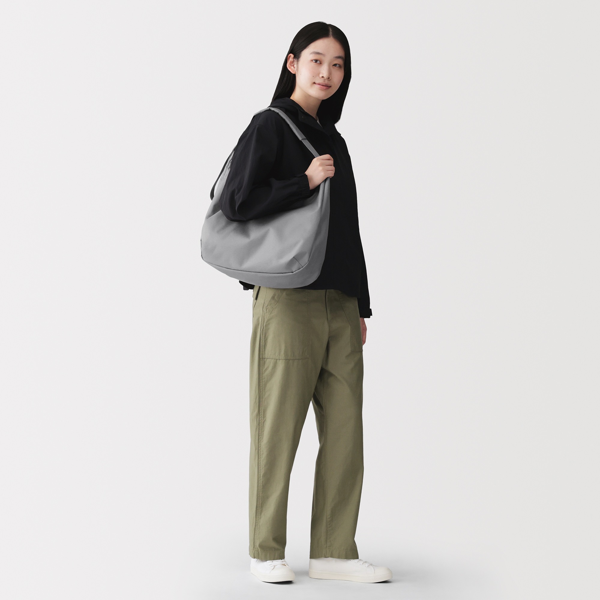 Water repellent 2-way one shoulder bag
