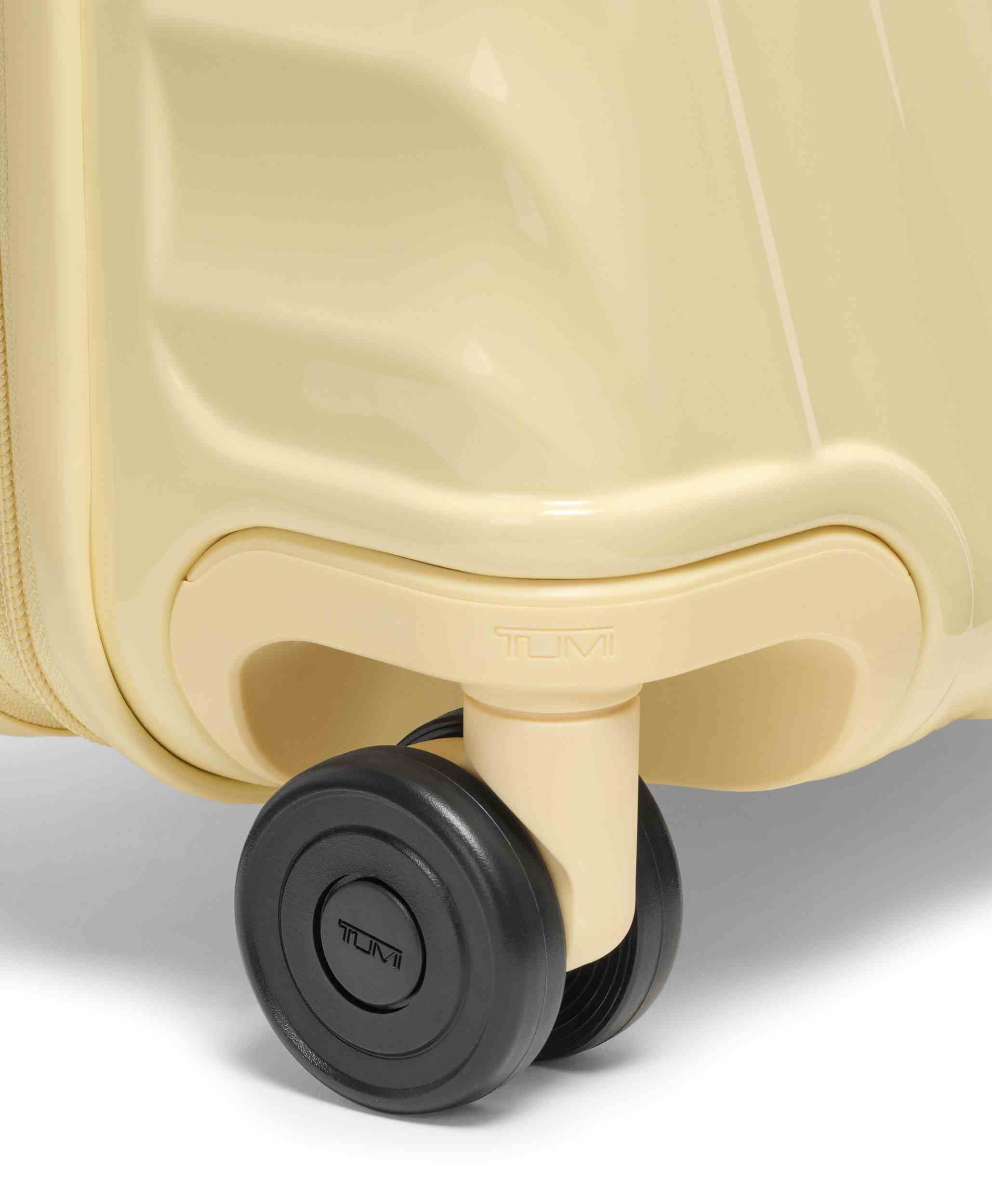 International Expandable 4 Wheel Carry on