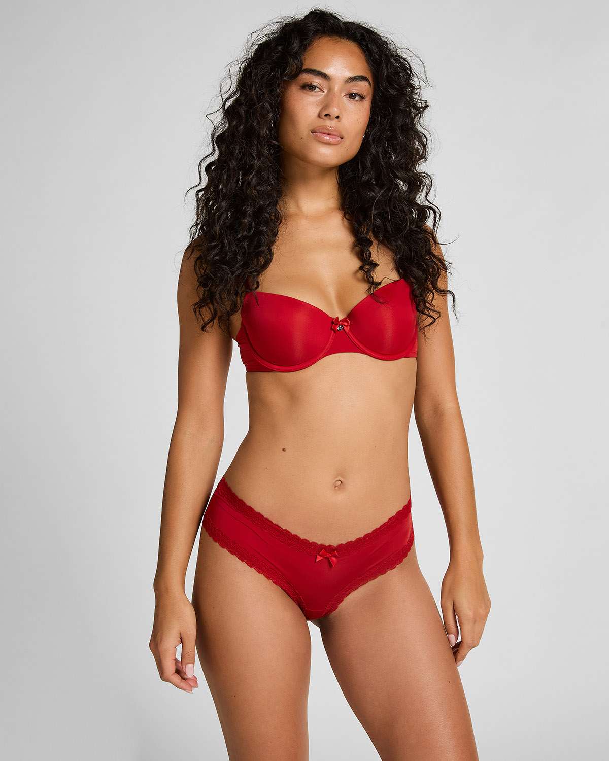 Red London V-shaped Brazilian
